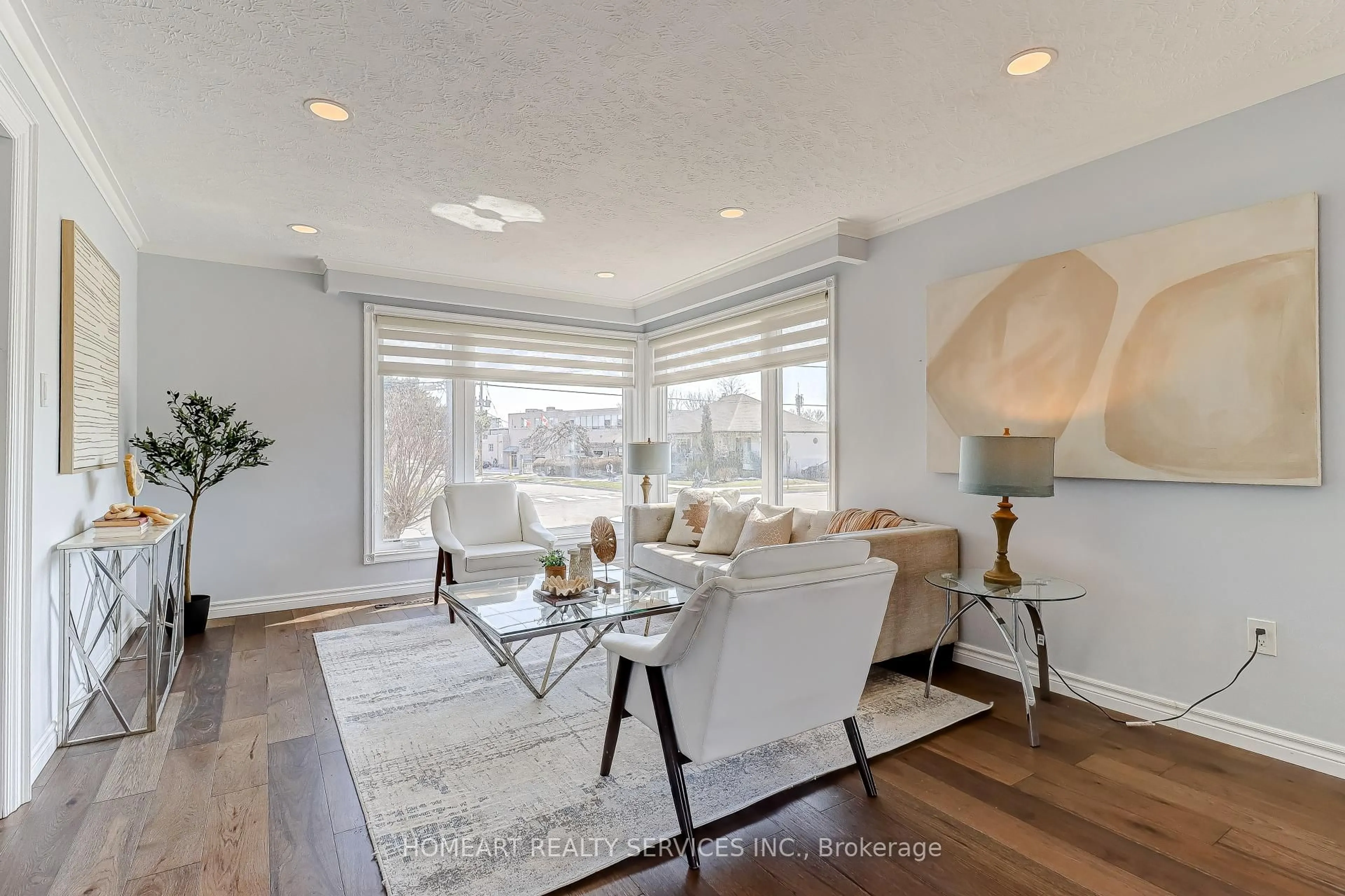 Living room with furniture, unknown for 280 Waterloo Ave, Toronto Ontario M3H 3Z7
