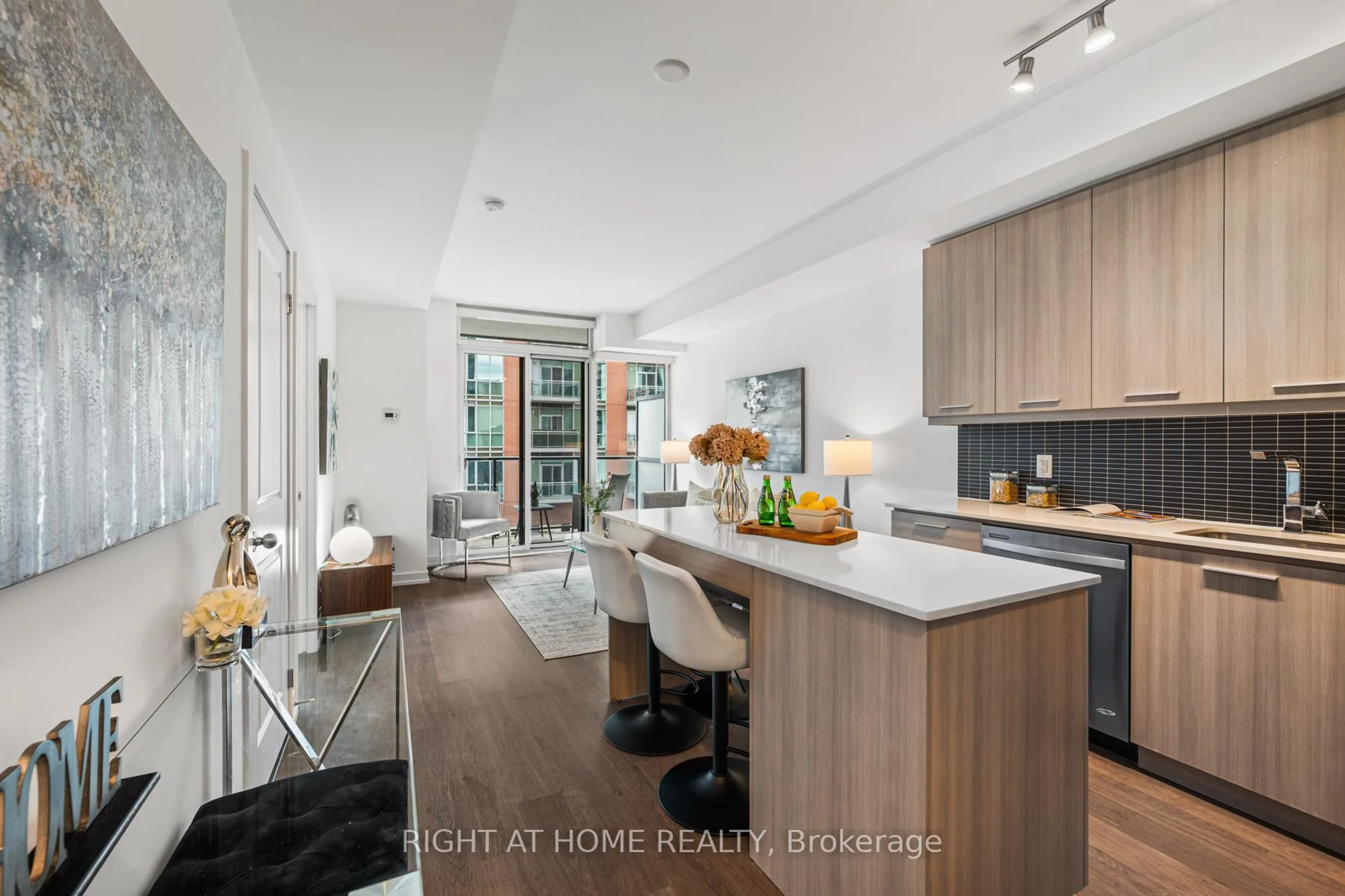 Open concept kitchen, unknown for 105 George St #312, Toronto Ontario M5A 0L4
