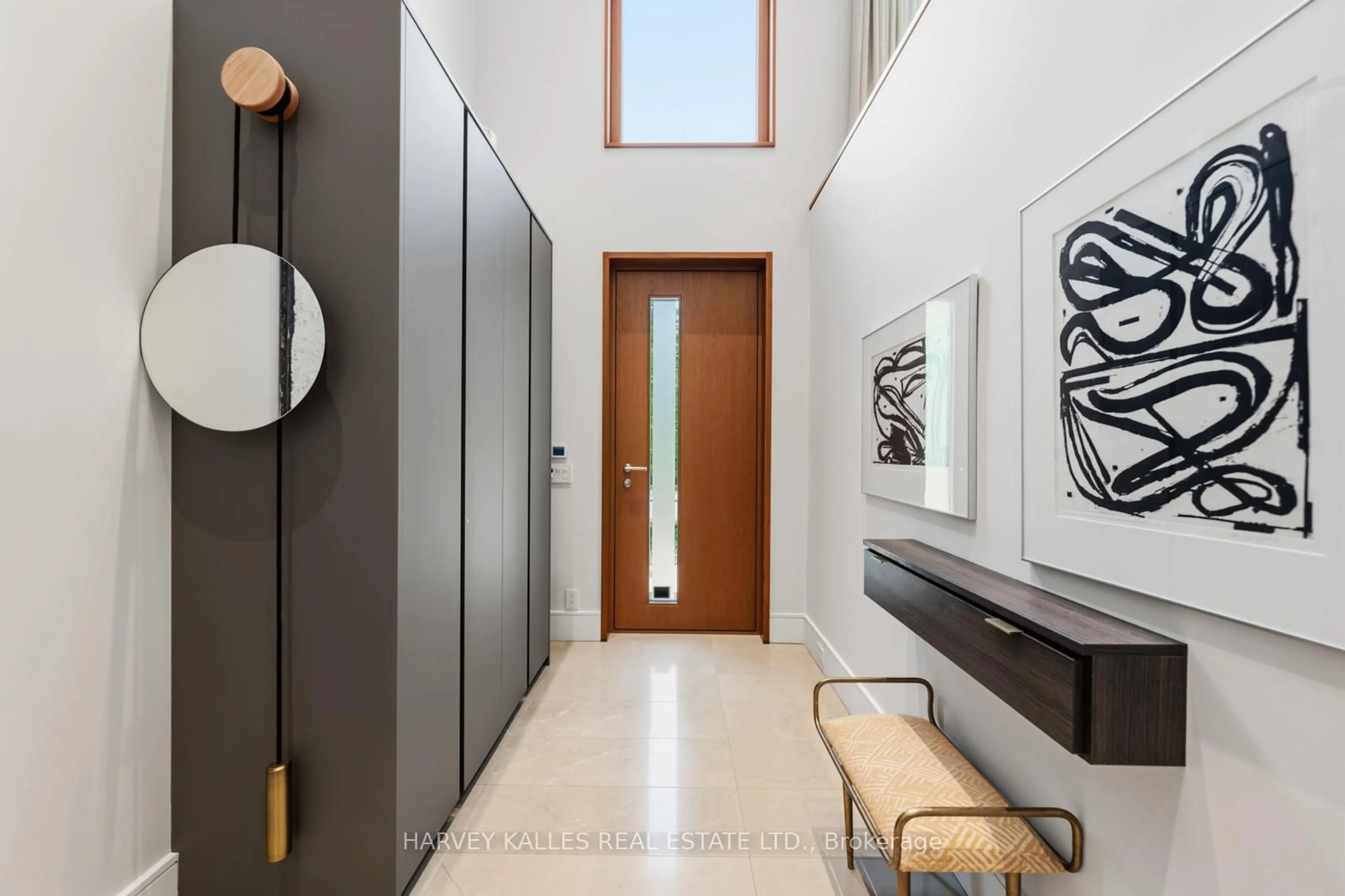 Indoor entryway for 67 Heath St, Toronto Ontario M4V 1T2