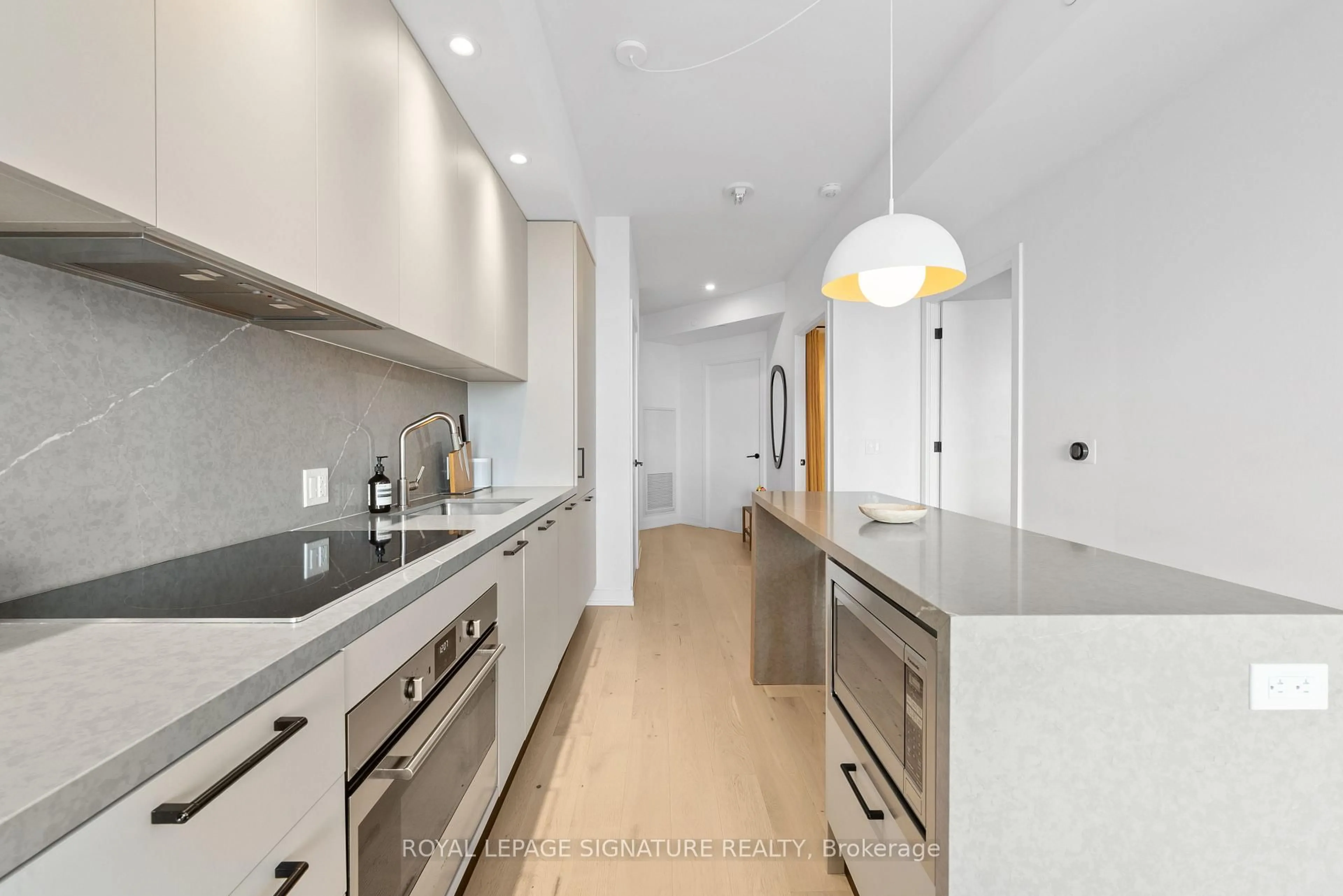 Contemporary kitchen, unknown for 200 Sudbury St #1101, Toronto Ontario M6J 0H1