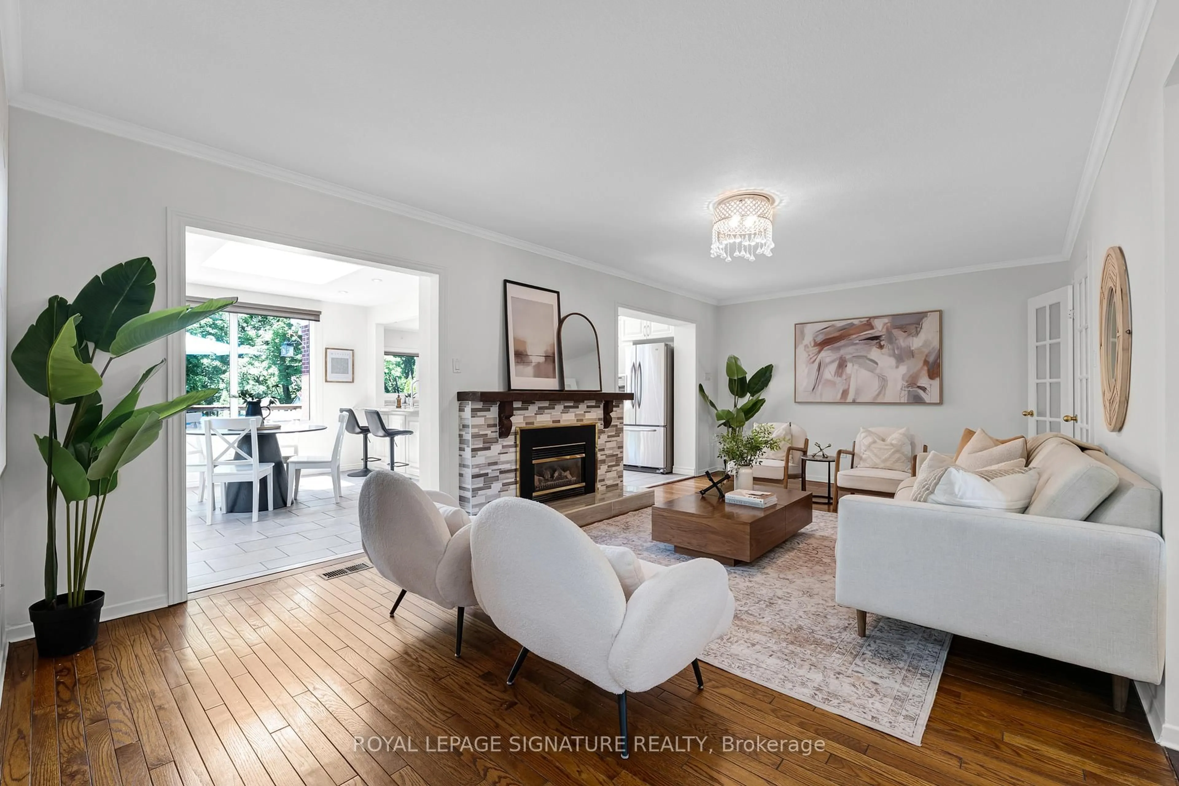 Living room with furniture, unknown for 14 Manorpark Crt, Toronto Ontario M2J 1A2