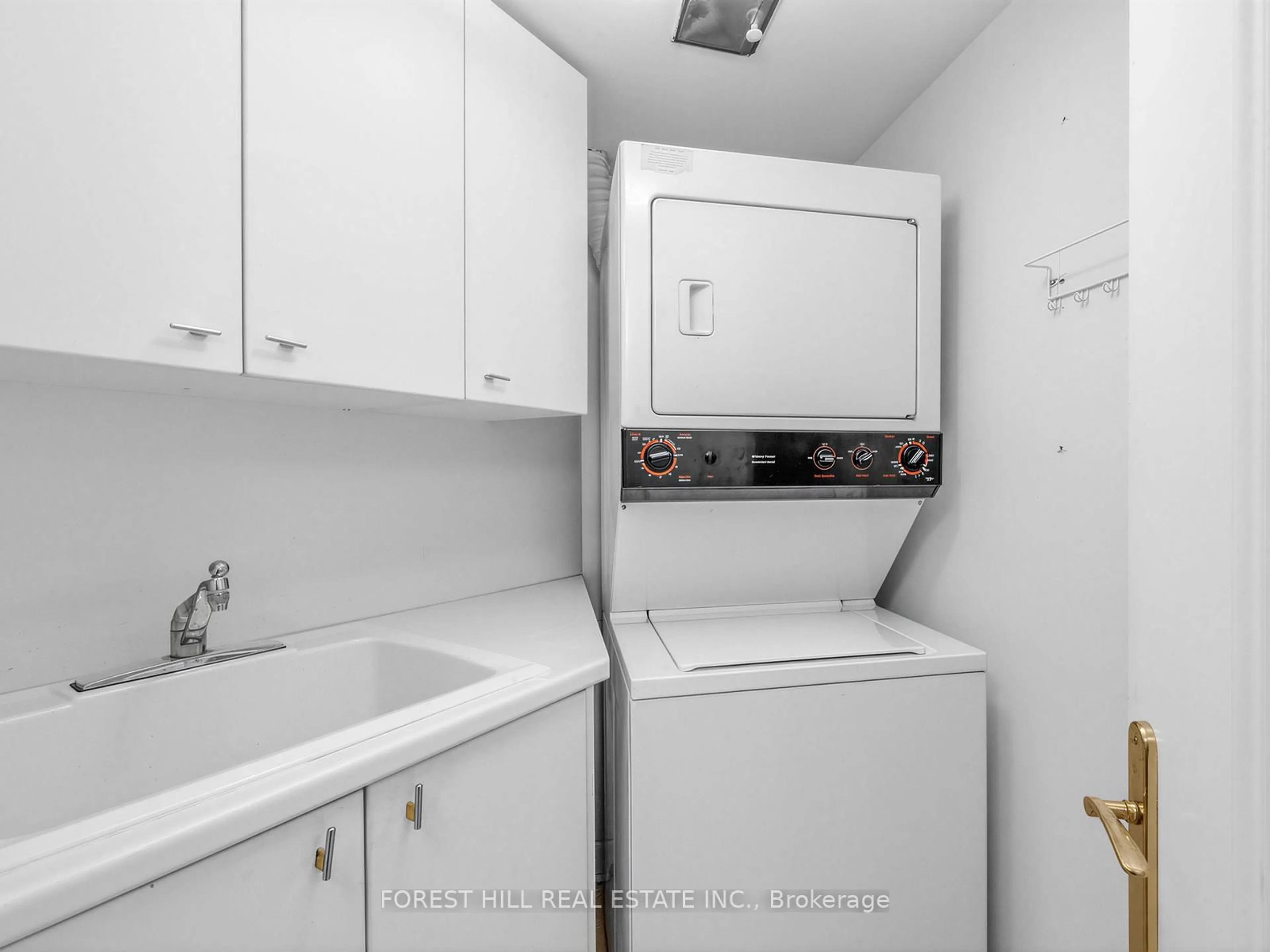 Laundry room for 2727 Yonge St #412, Toronto Ontario M4N 3R6