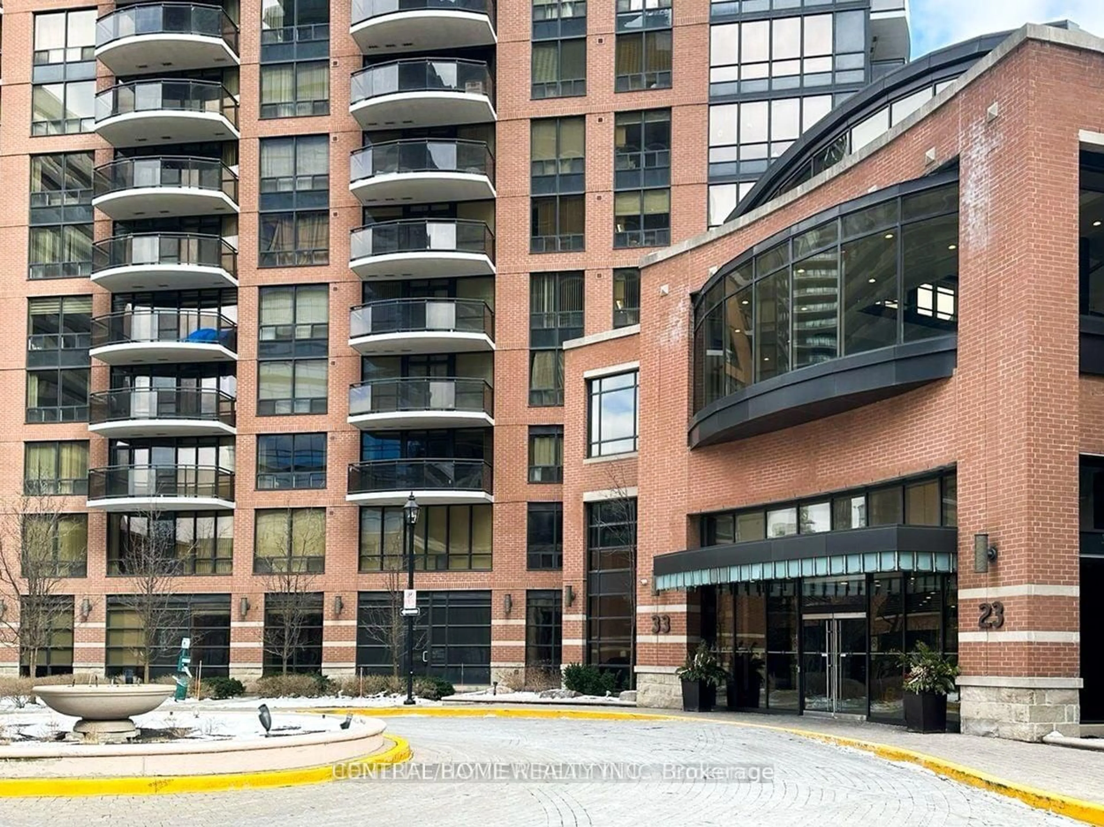 Indoor foyer for 33 Sheppard Ave #211, Toronto Ontario M2N 7K1