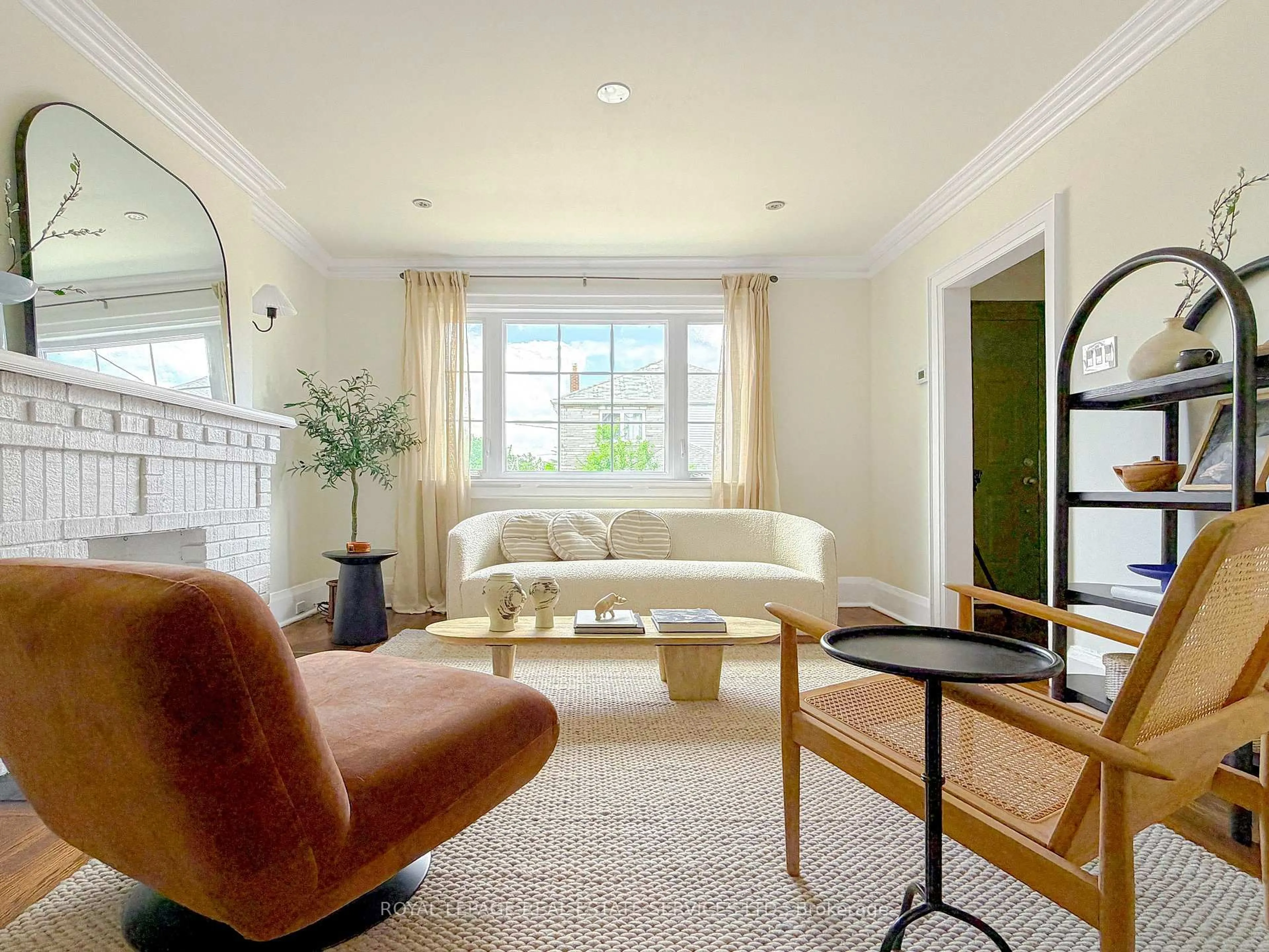 Living room with furniture, unknown for 629 Winona Dr, Toronto Ontario M6C 3V5