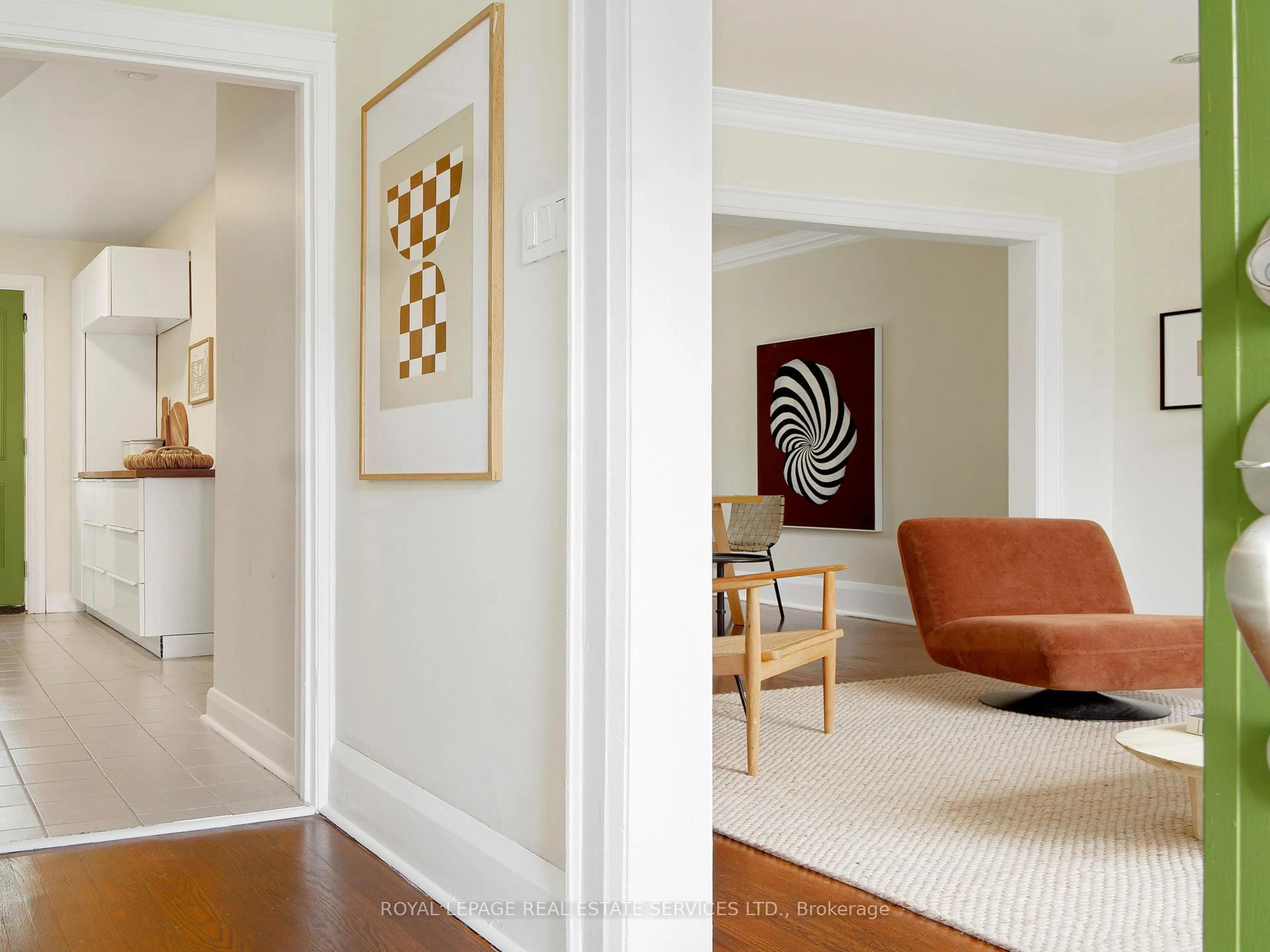 Indoor entryway for 629 Winona Dr, Toronto Ontario M6C 3V5