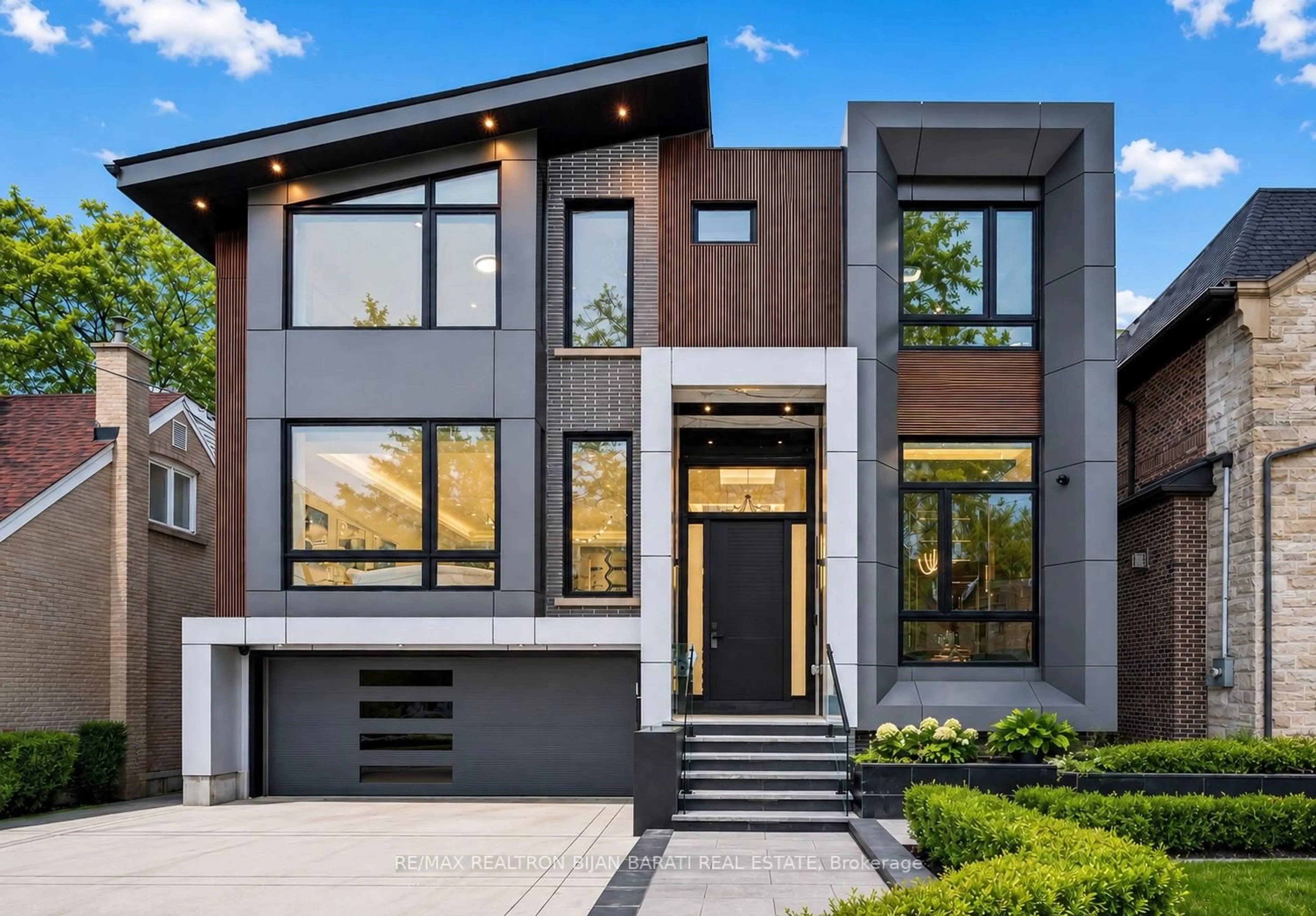 Home with brick exterior material, street for 164 Norton Ave, Toronto Ontario M2N 4A9