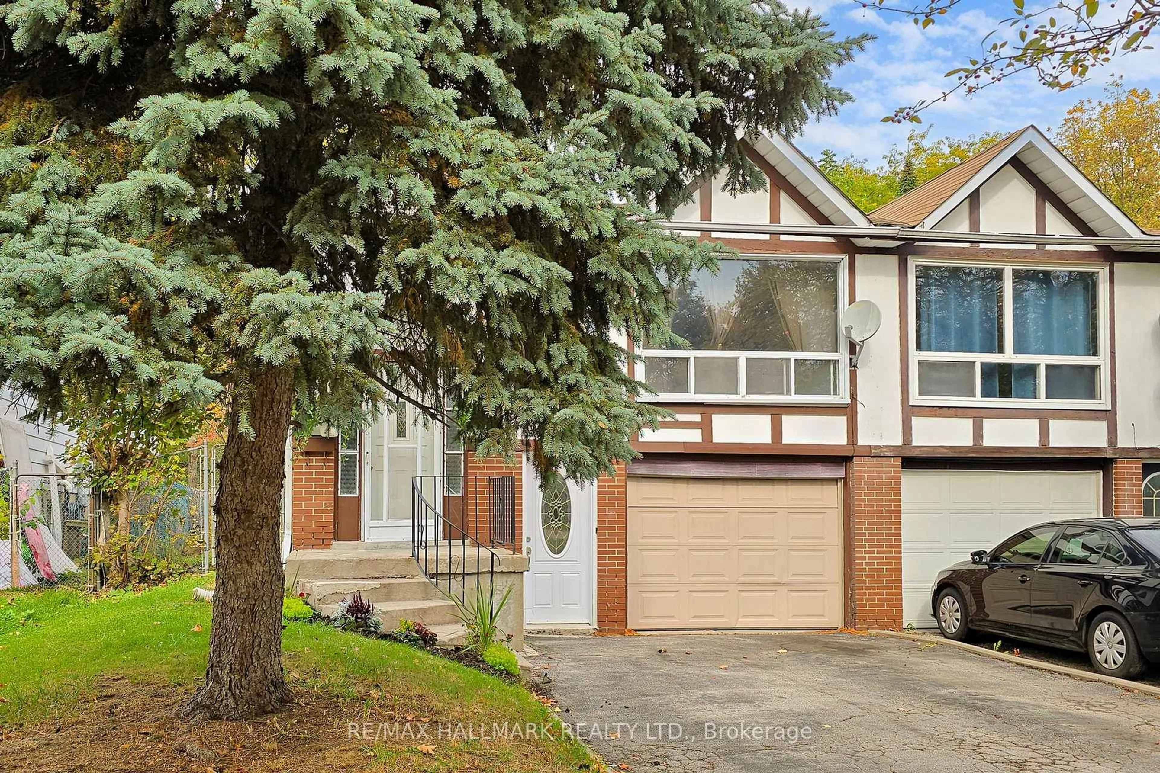 Home with vinyl exterior material, street for 34 Yucatan Rd, Toronto Ontario M2H 2K8
