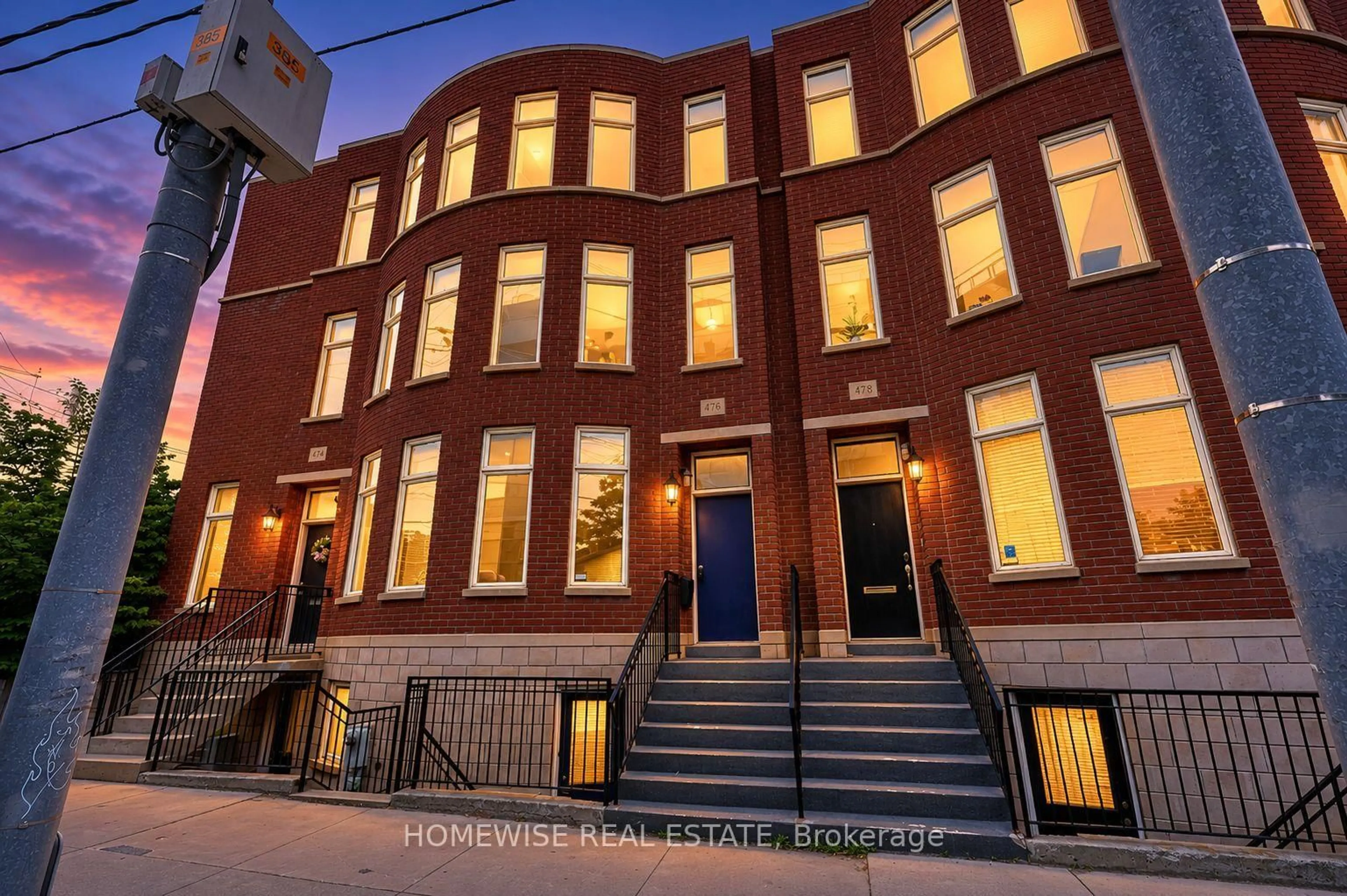 Unknown for 476 King St, Toronto Ontario M5A 1L8