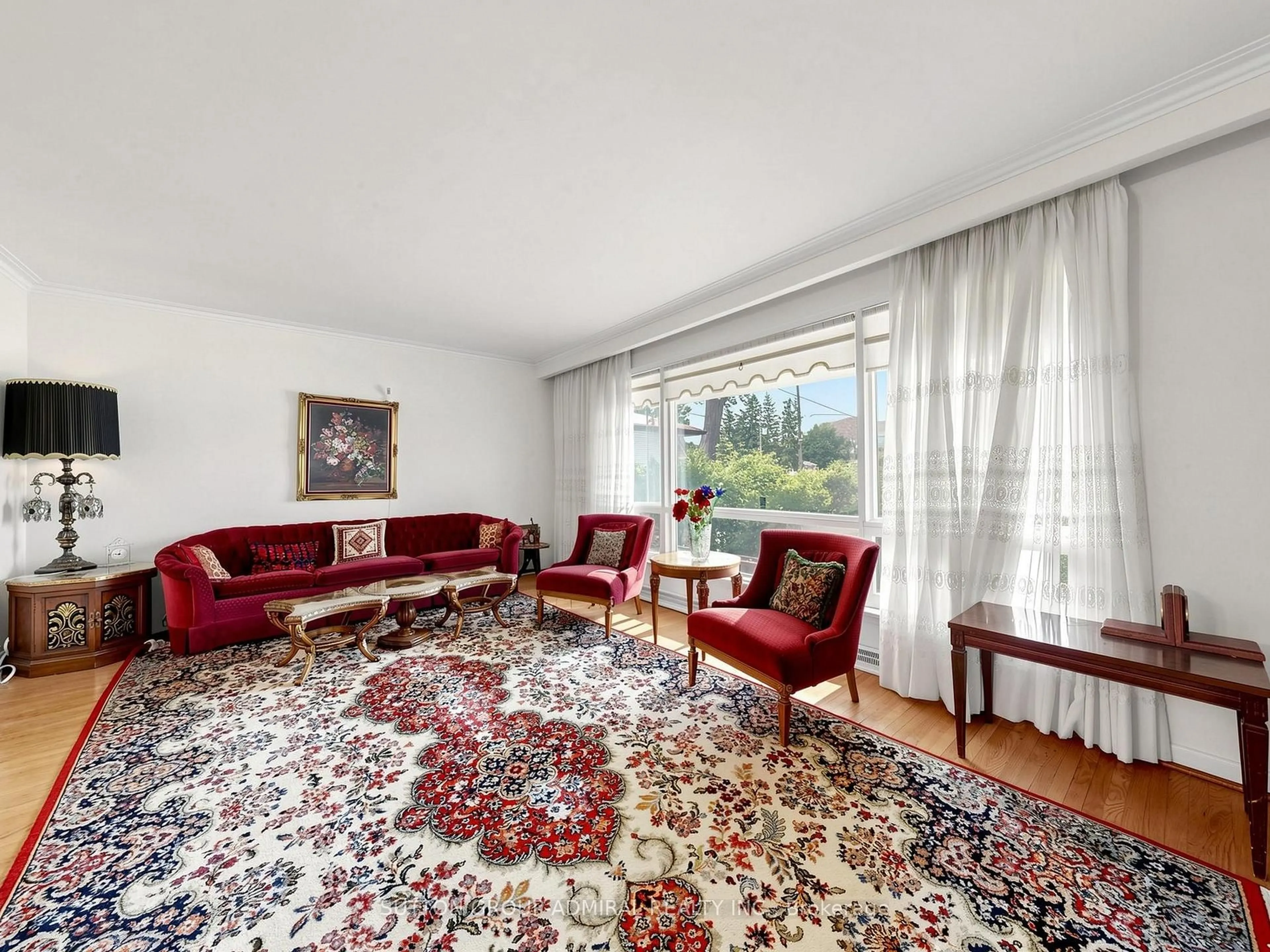 Living room with furniture, carpet floor for 145 York Downs Dr, Toronto Ontario M3H 2G8