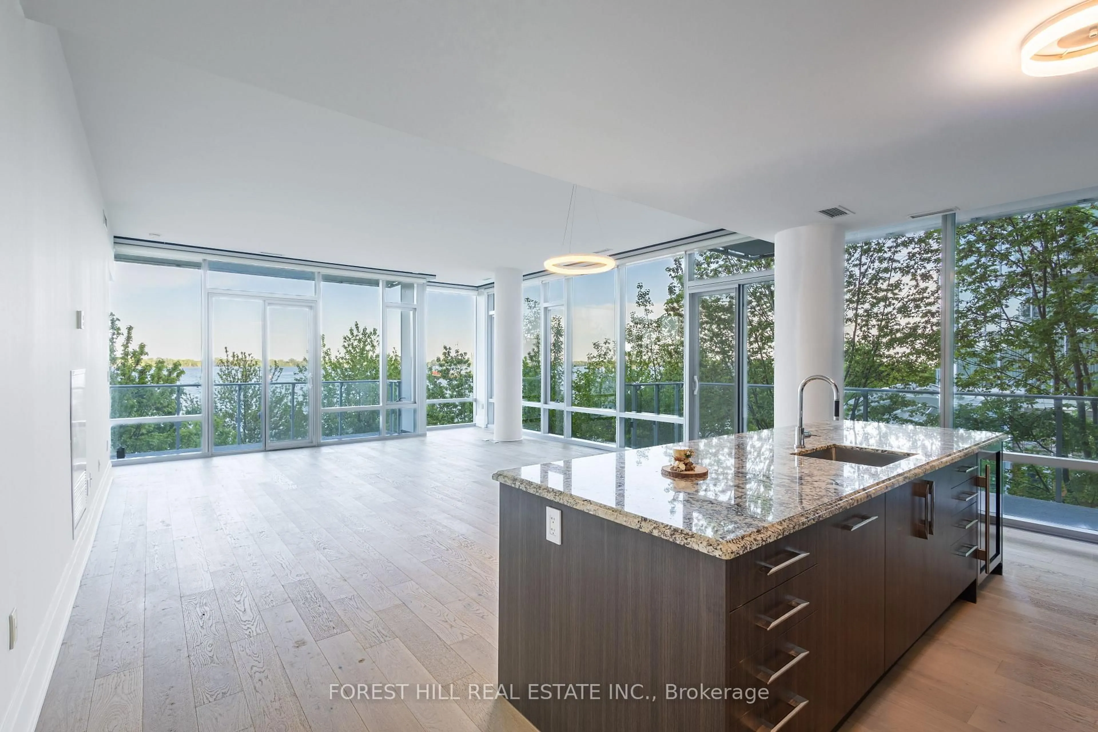 Open concept kitchen, ceramic/tile floor for 39 Queens Quay #313, Toronto Ontario M5E 0A4