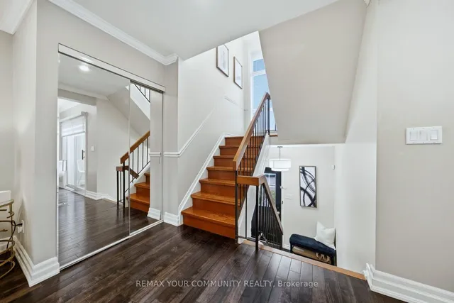 25 Cheryl Shepway Cres, Toronto 5