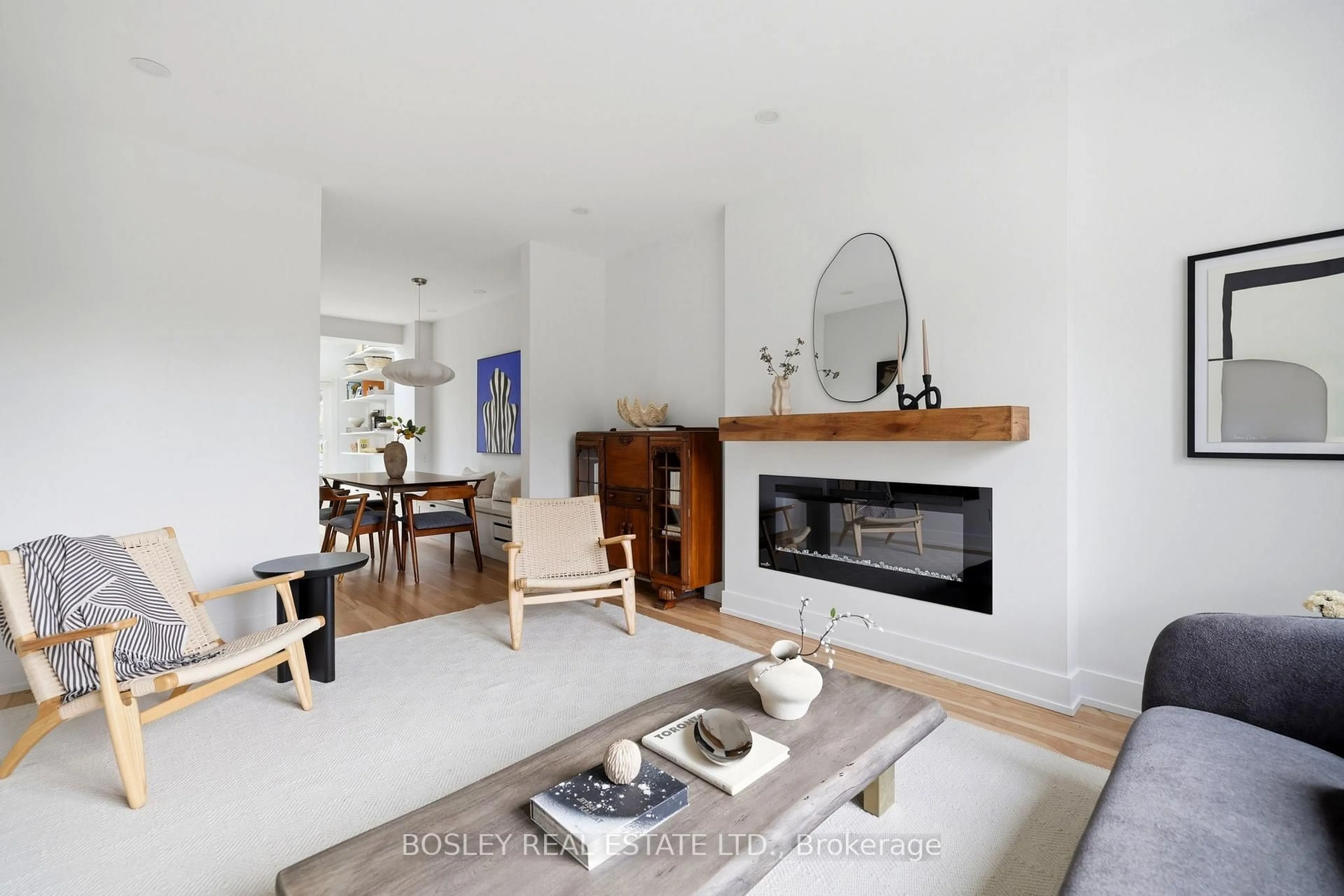 Living room with furniture, unknown for 66 Cloverlawn Ave, Toronto Ontario M6E 1H5