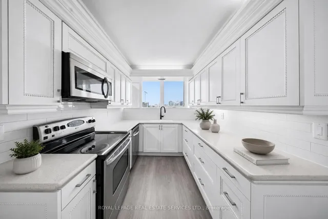 256 Jarvis St #14C, Toronto 3