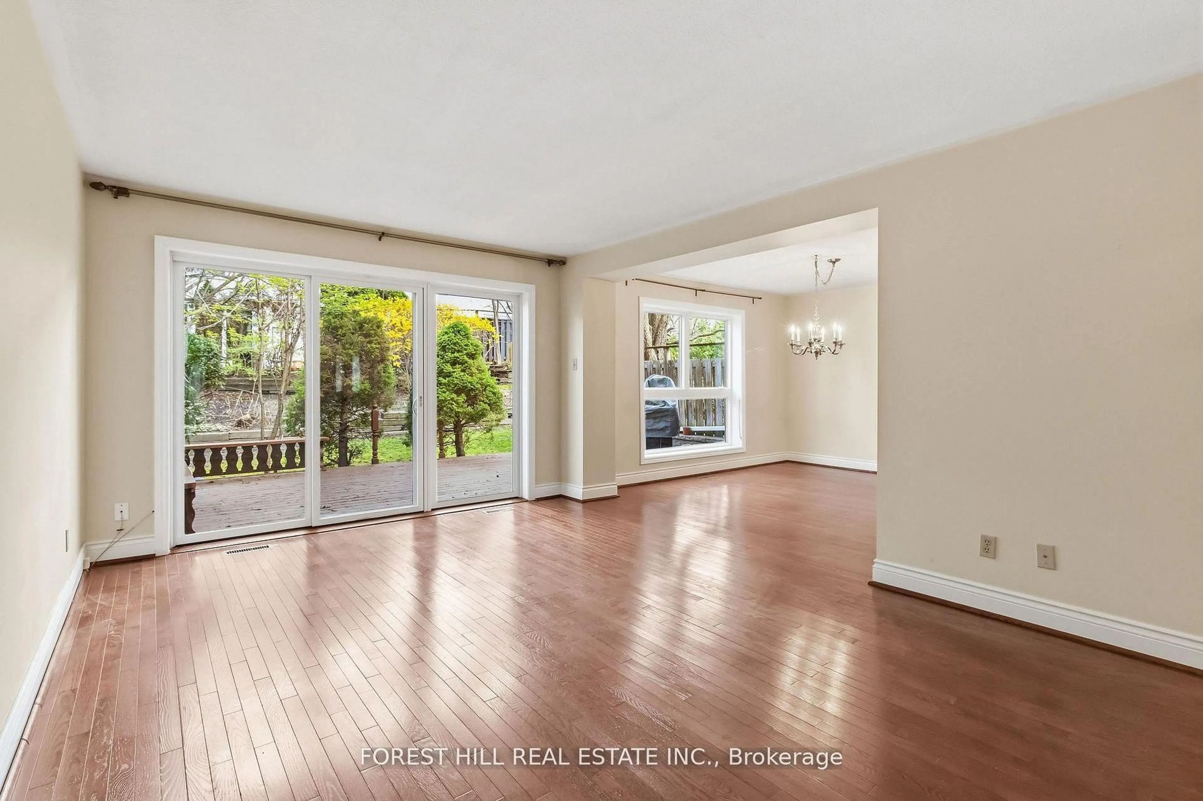 Unknown for 61 Snowshoe Mill Way, Toronto Ontario M2L 1T4