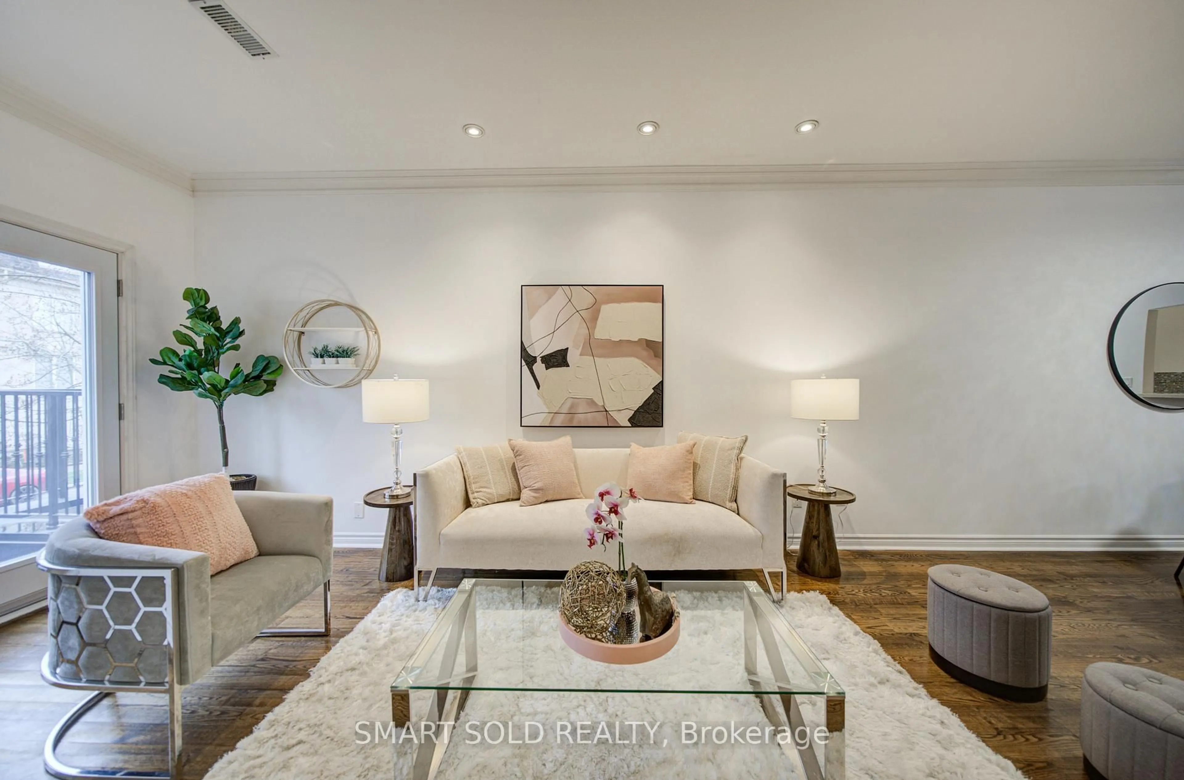 Living room with furniture, unknown for 11 Humphrey Gate, Toronto Ontario M3C 4B8