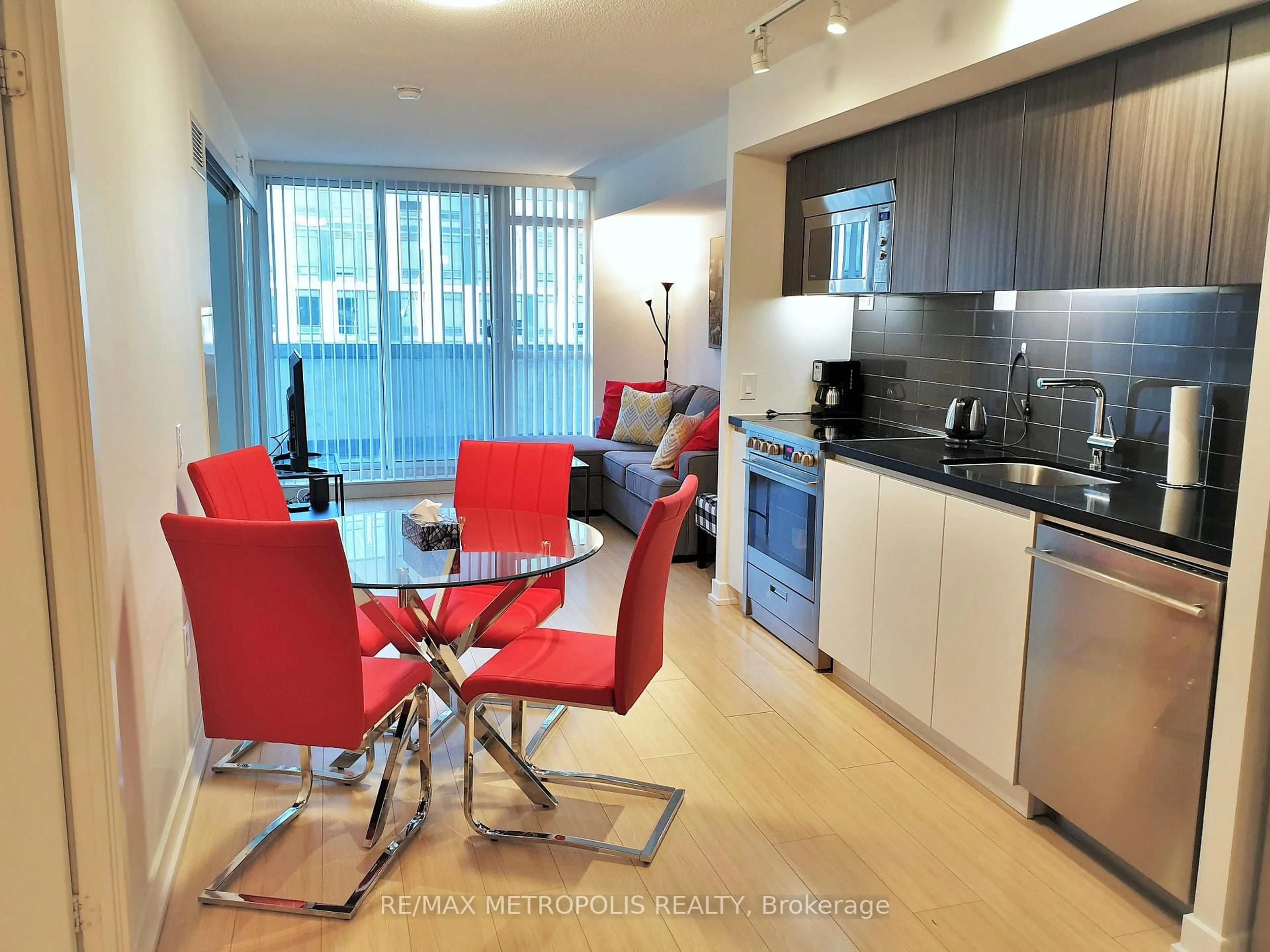 Unknown for 85 Queens Wharf Rd #312, Toronto Ontario M5V 0J9