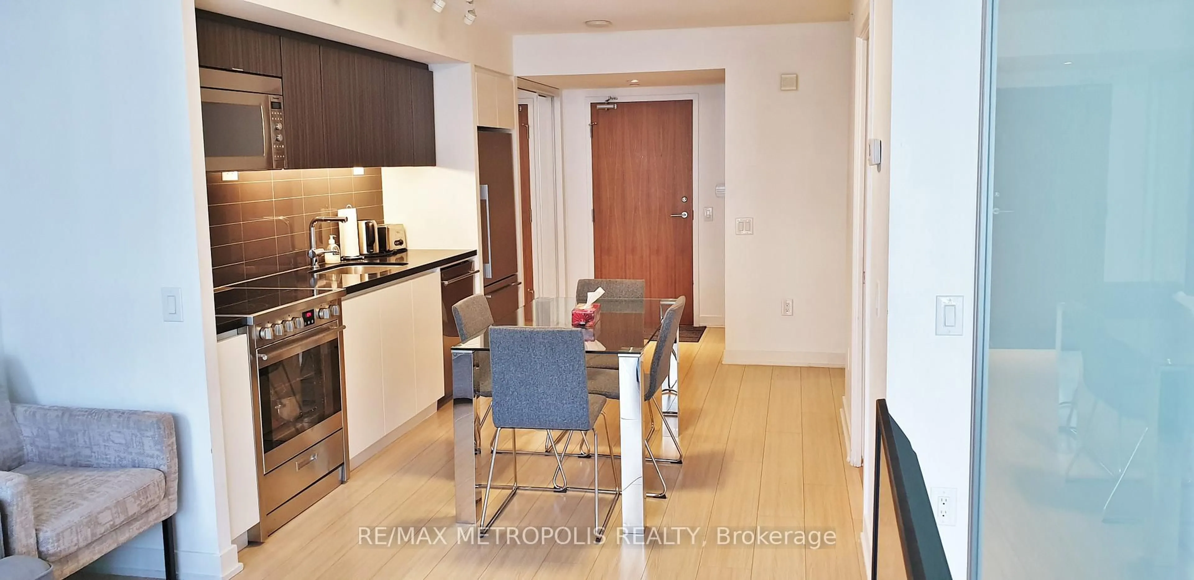 Unknown for 85 Queens Wharf Rd #516, Toronto Ontario M5V 0J9
