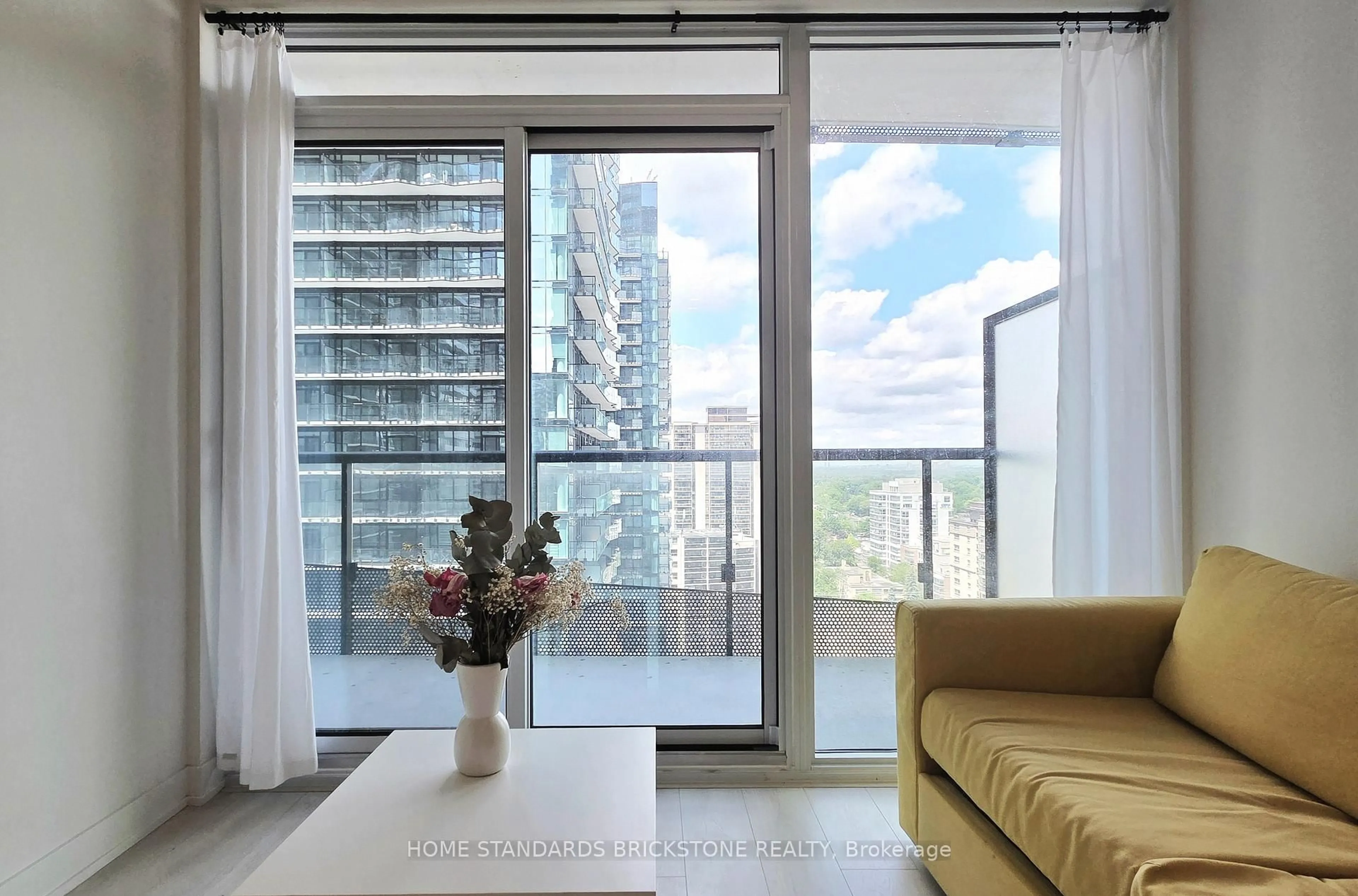 Unknown for 117 Broadway Ave #1705, Toronto Ontario M4P 1V3