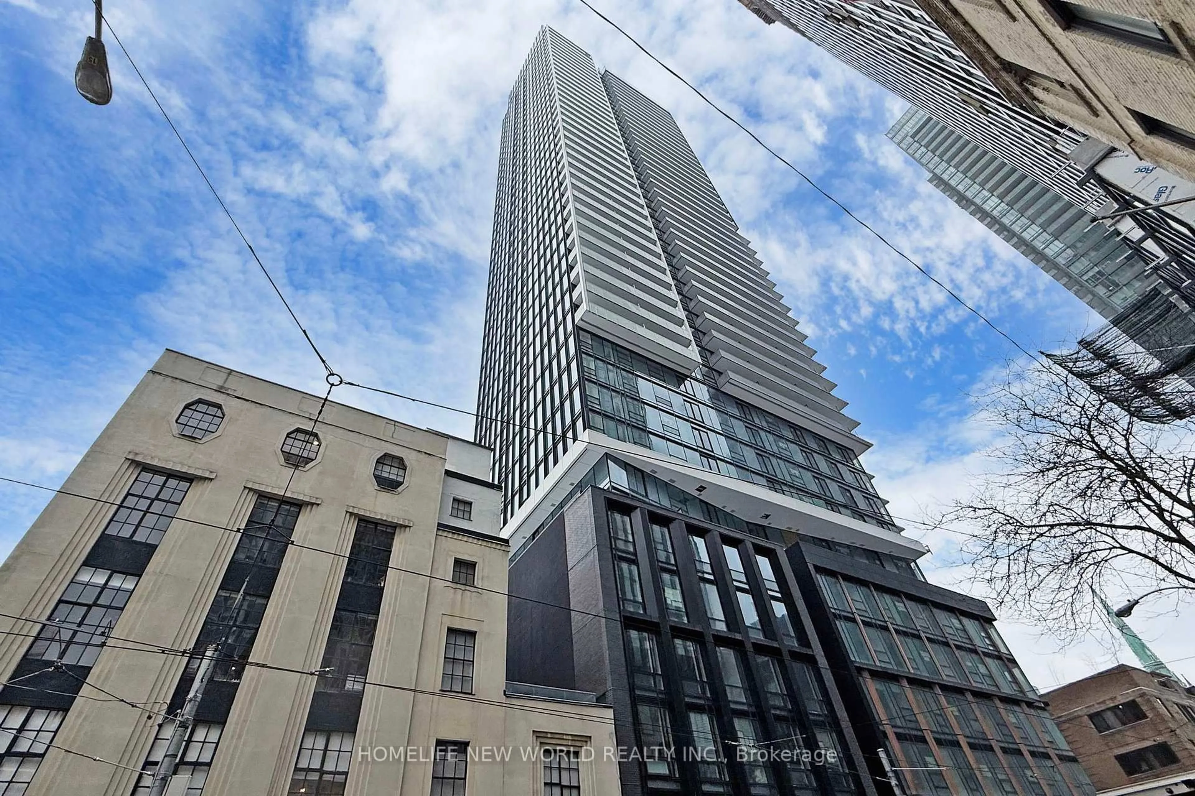 A pic from outside/outdoor area/front of a property/back of a property/a pic from drone, building for 89 CHURCH St #2205, Toronto Ontario M5C 0B7