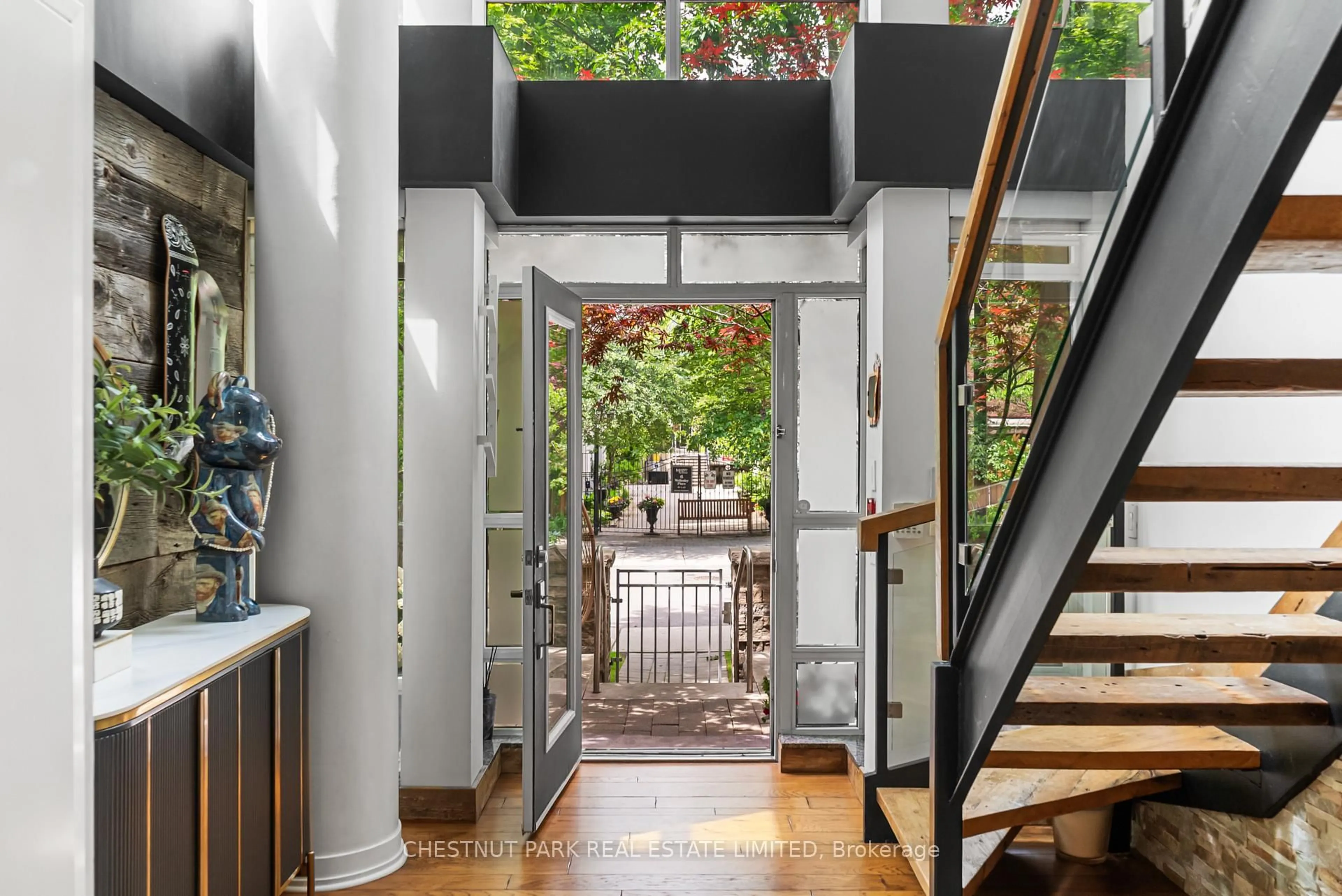 Indoor entryway for 150 Homewood Ave #107, Toronto Ontario M4Y 2J6