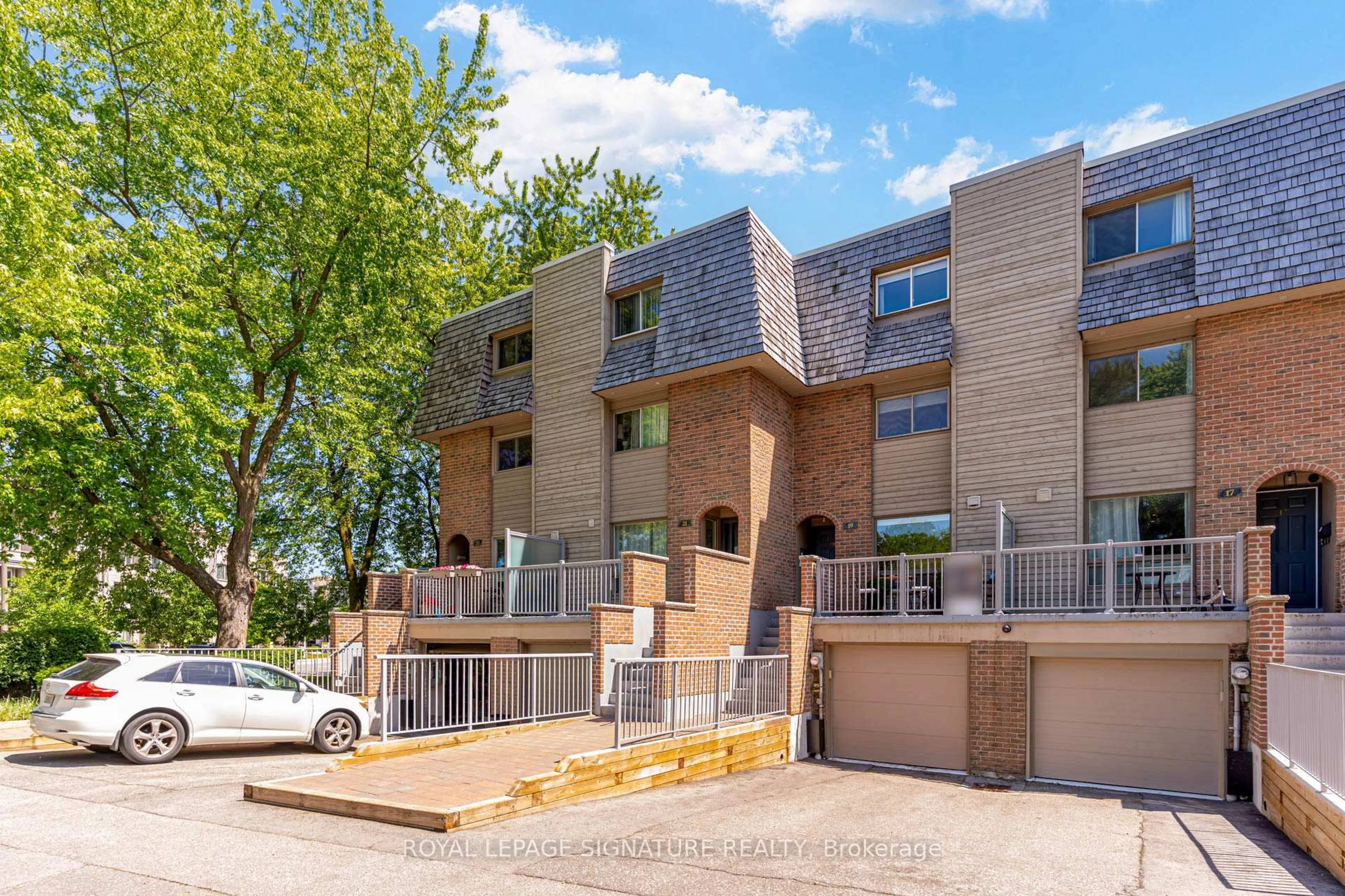 Unknown for 19 Wax Myrtle Way, Toronto Ontario M3B 3K6