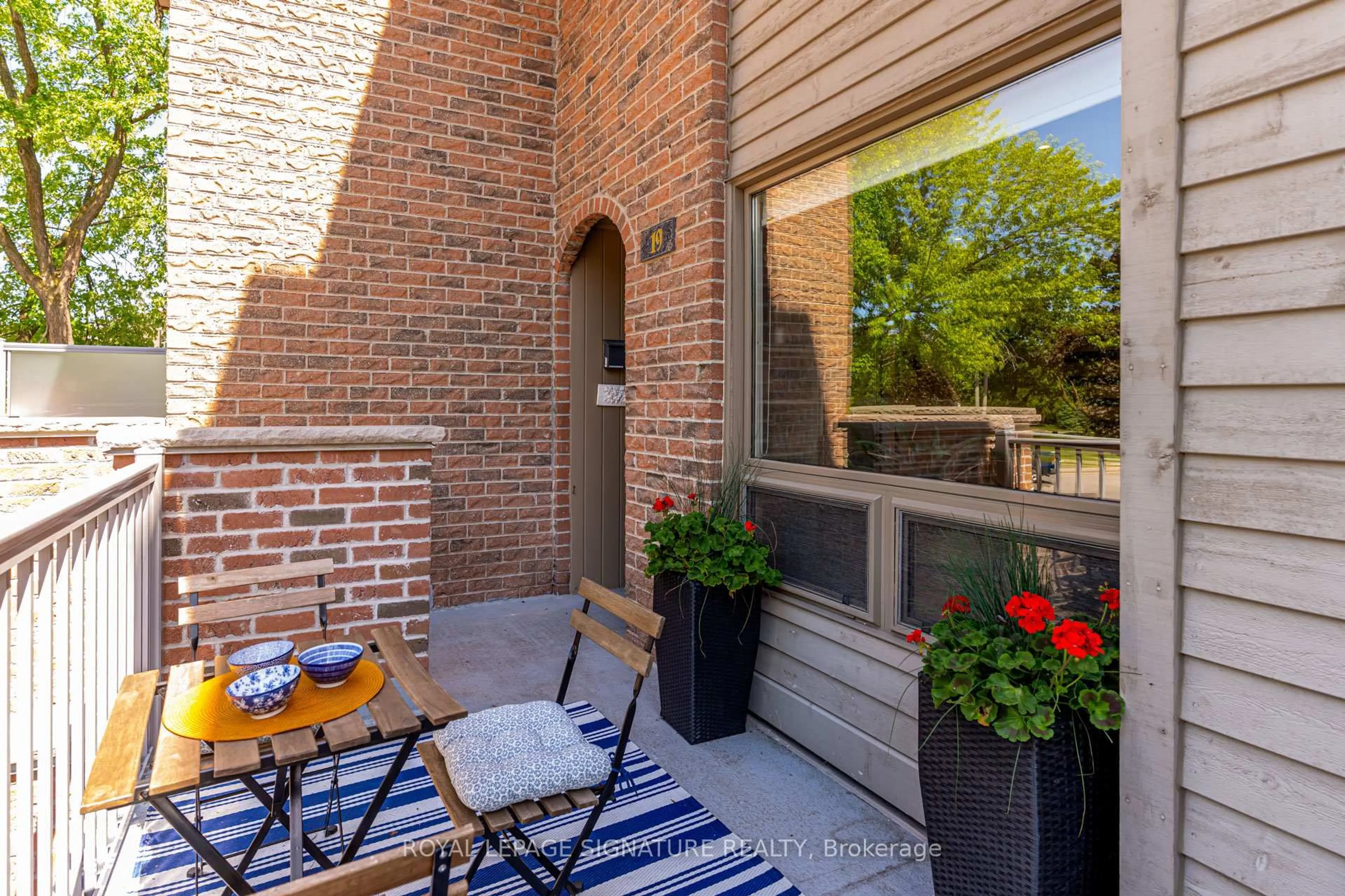 Patio, street for 19 Wax Myrtle Way, Toronto Ontario M3B 3K6