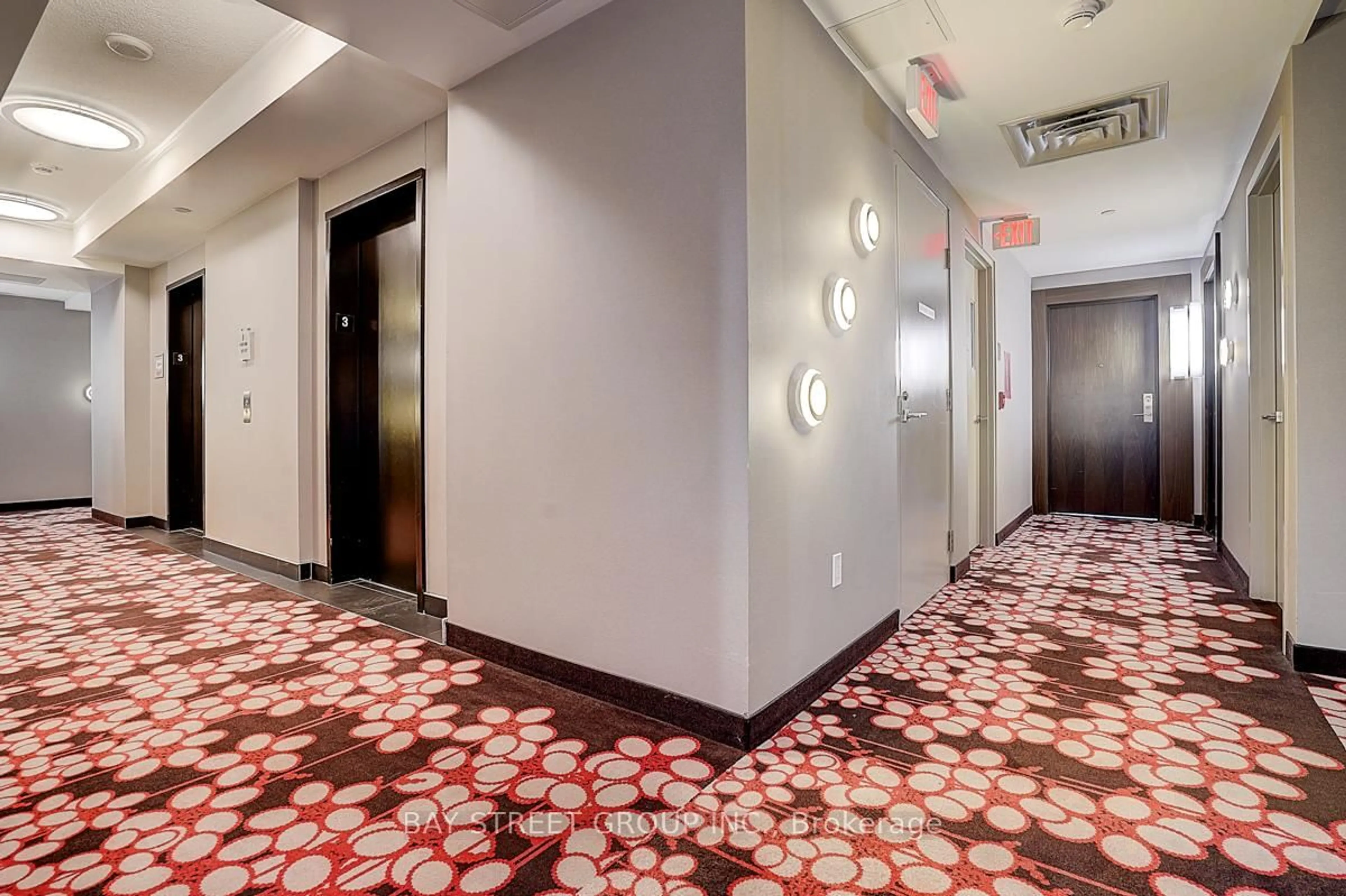 Indoor foyer for 88 Sheppard Ave #308, Toronto Ontario M2N 0G9