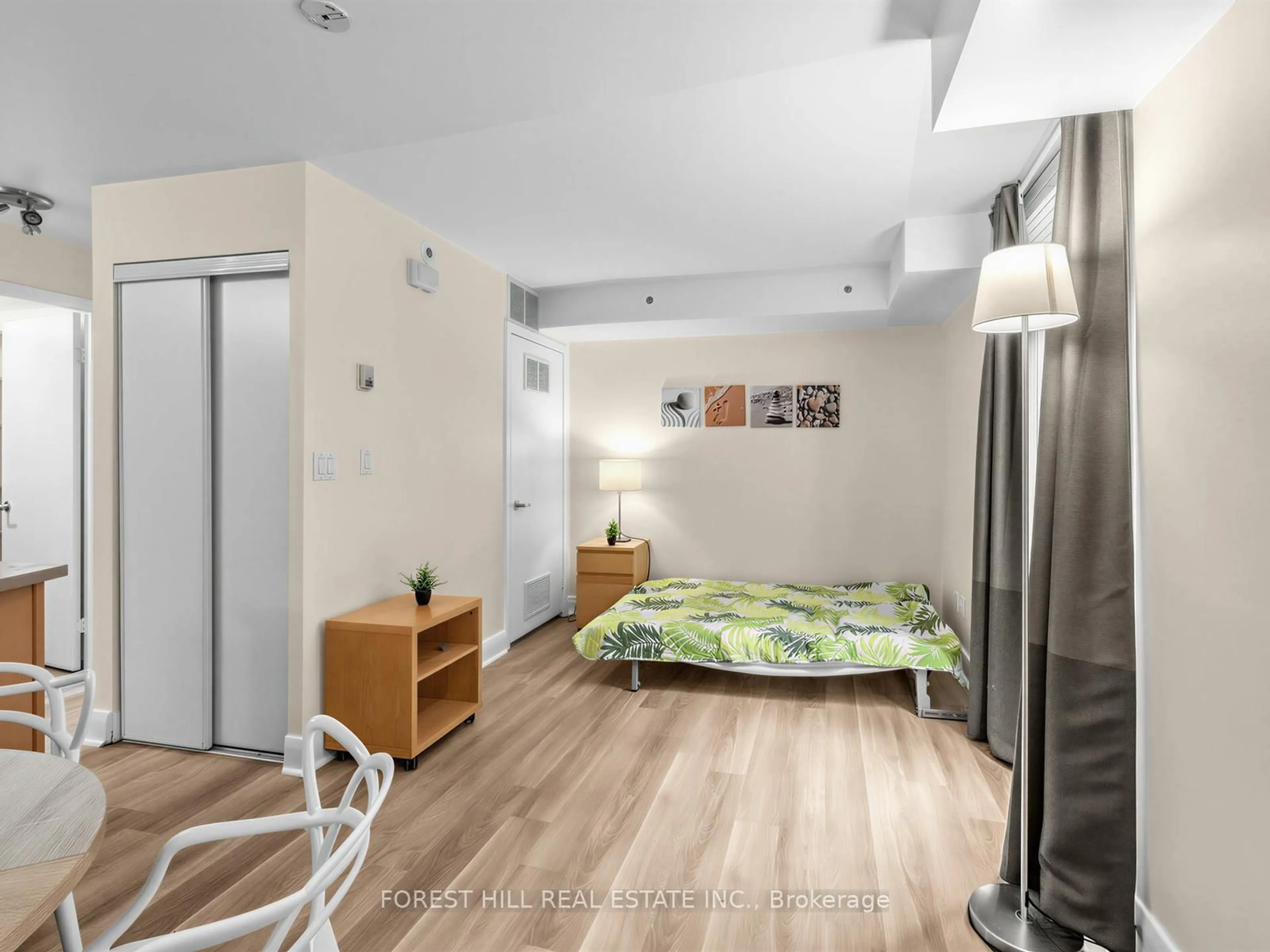 Bedroom with bed, unknown for 415 Jarvis St #124, Toronto Ontario M4Y 3C1