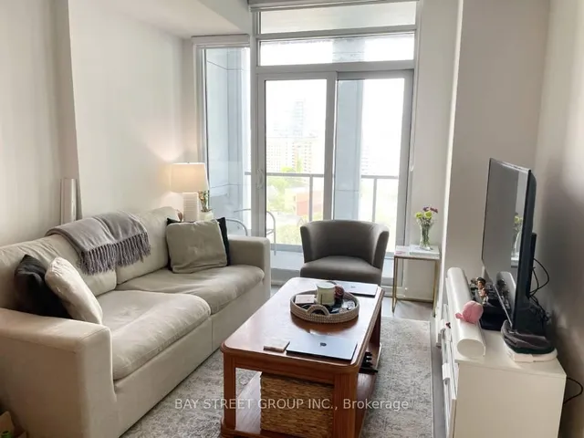 50 Power St #1215, Toronto 5