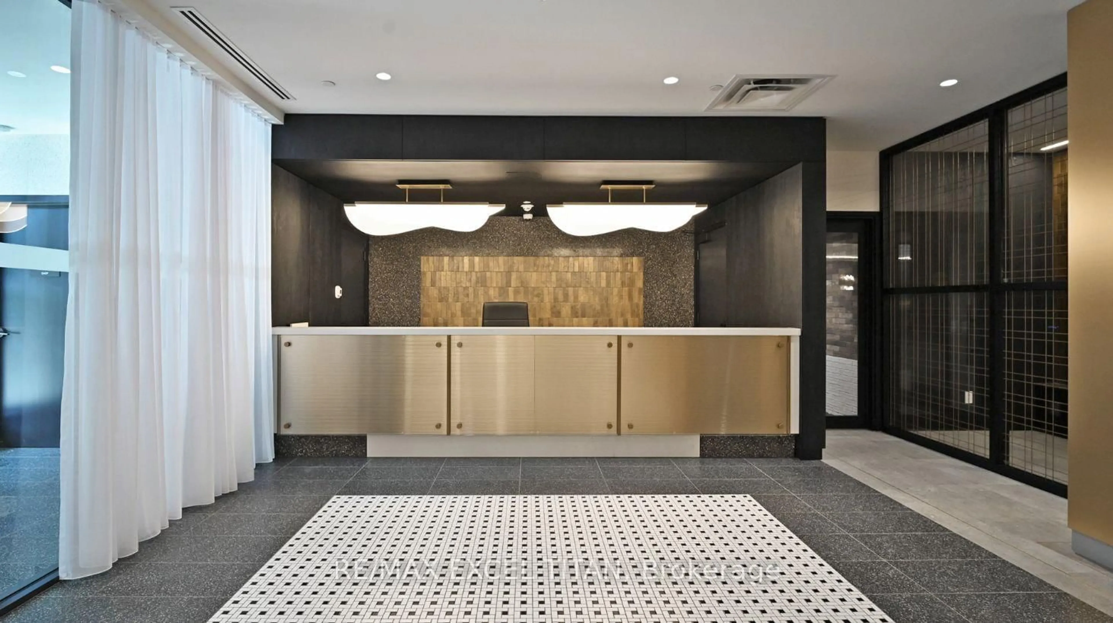 Lobby for 5 Lakeview Ave #416, Toronto Ontario M6J 0H3