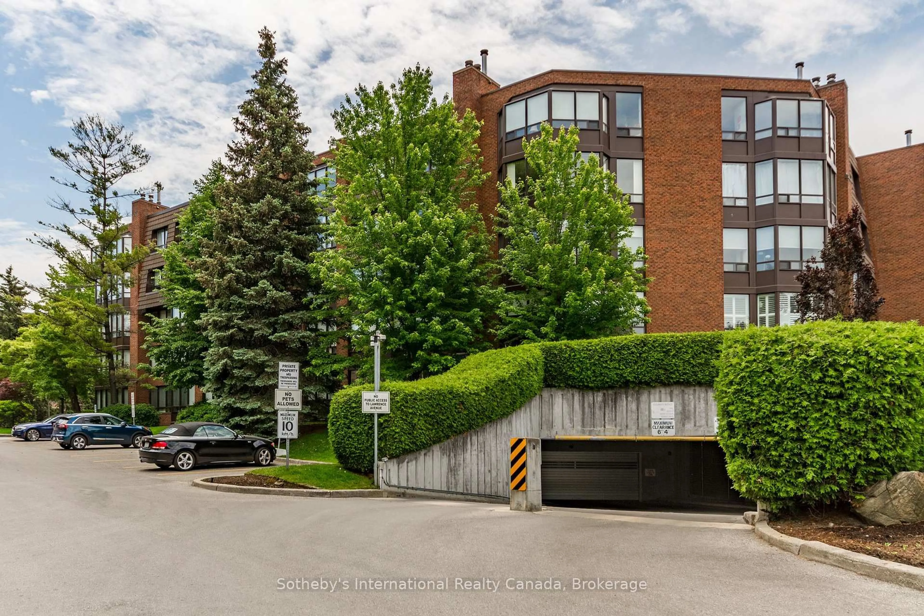 Unknown for 245 The Donway #509, Toronto Ontario M3B 3M2