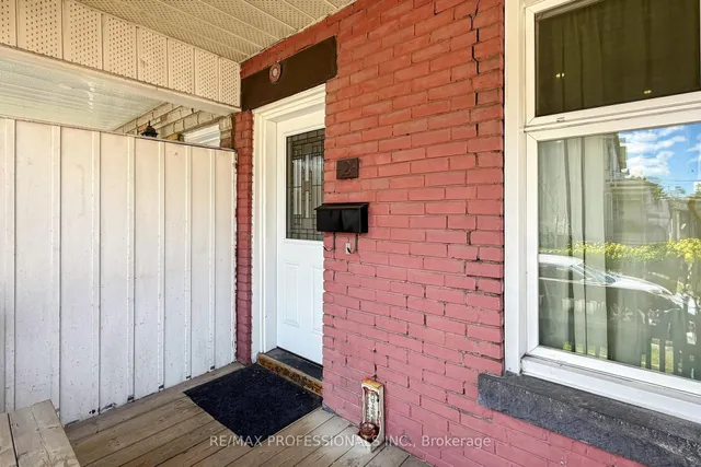 2 Muir Ave, Toronto 3