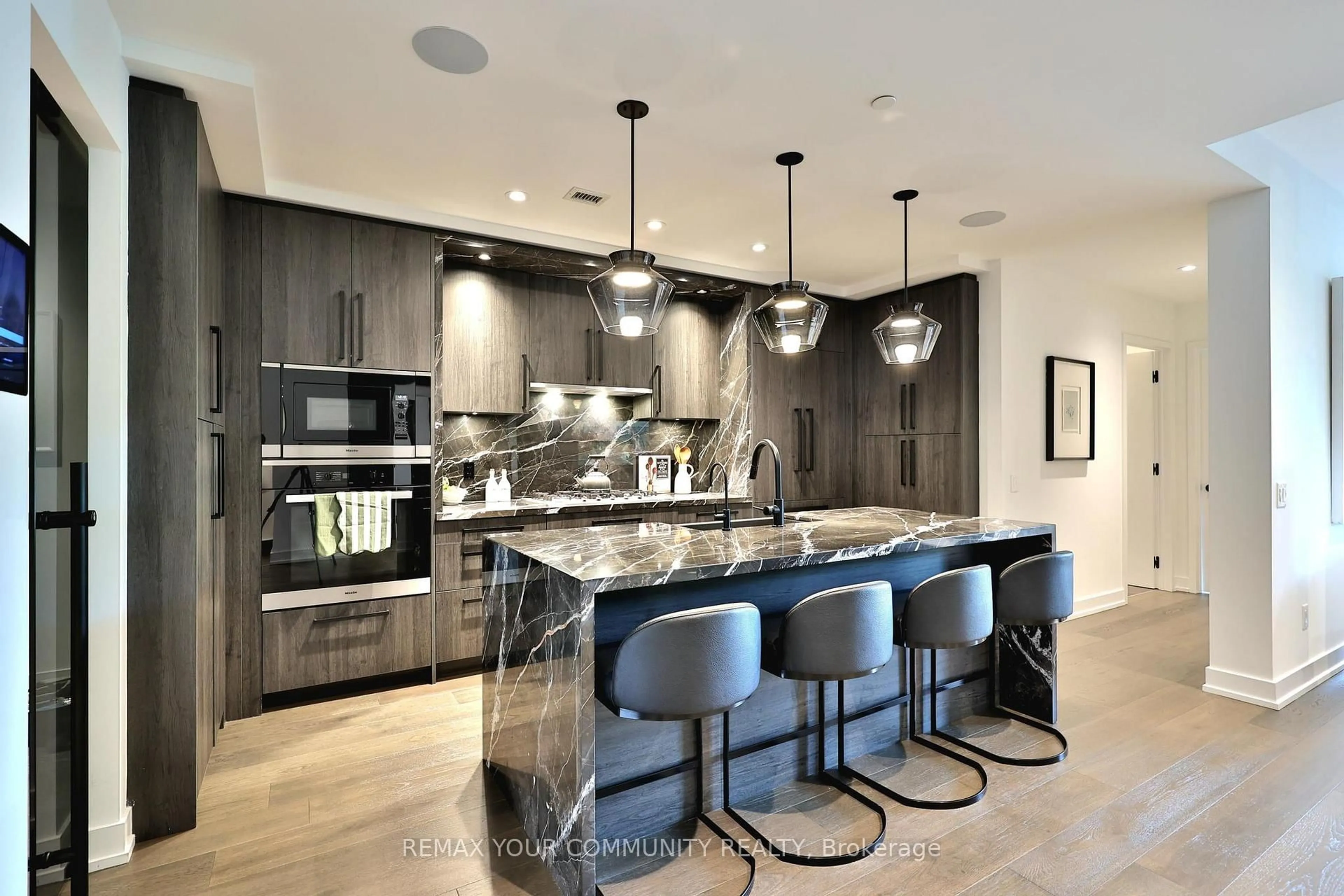 Contemporary kitchen, unknown for 280 Howland Ave #208, Toronto Ontario M5R 0C3