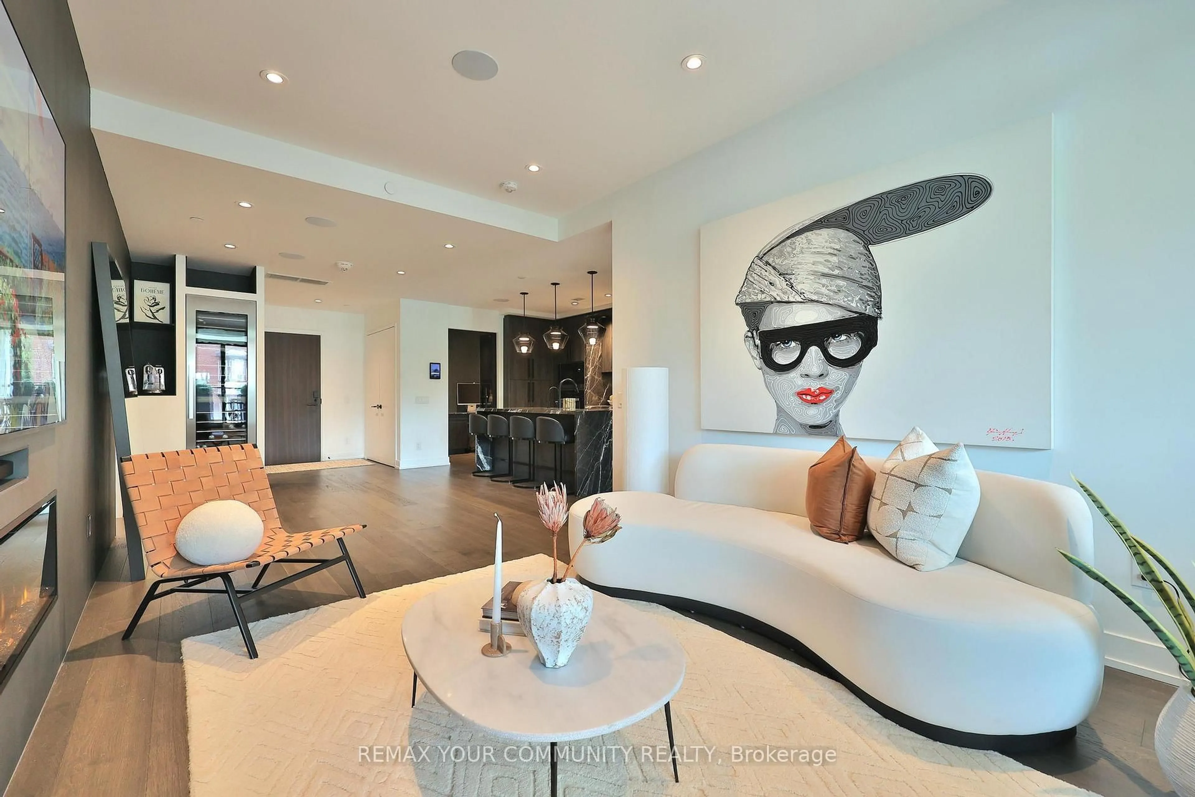 Living room with furniture, unknown for 280 Howland Ave #208, Toronto Ontario M5R 0C3