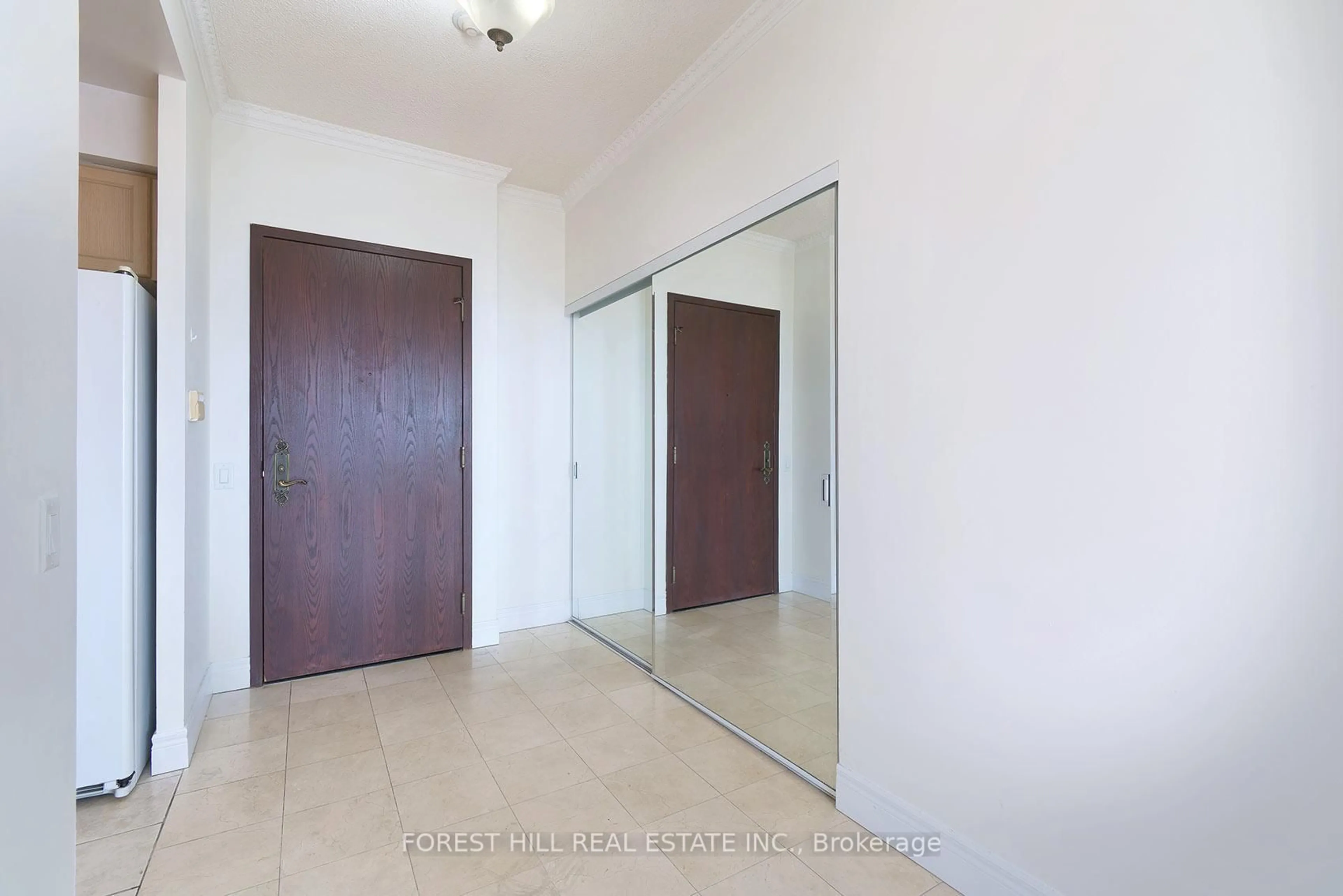 Unknown for 1 Clairtrell Rd #805, Toronto Ontario M2N 7H6