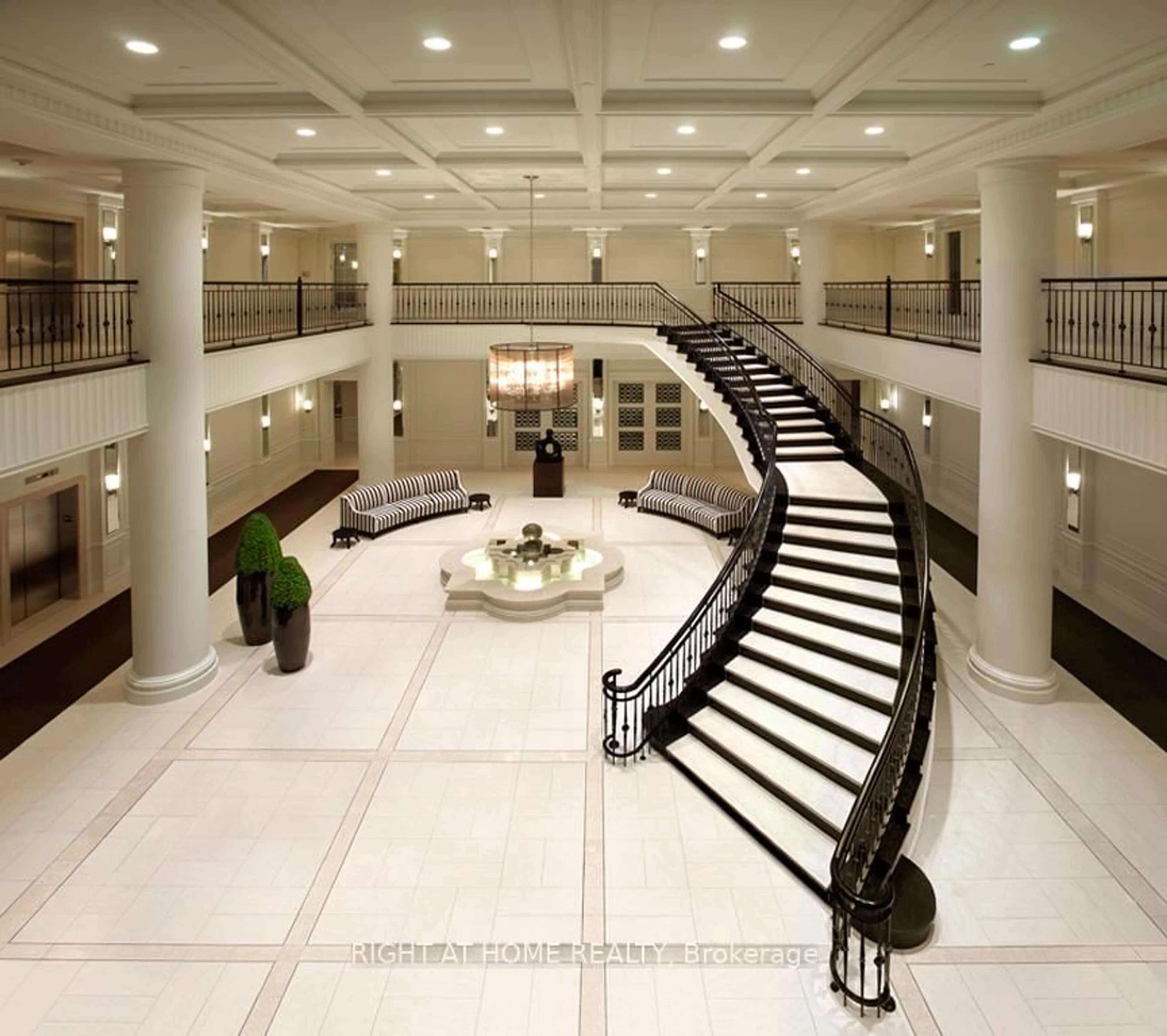 Indoor foyer for 15 Greenview Ave #1505, Toronto Ontario M2M 4M7