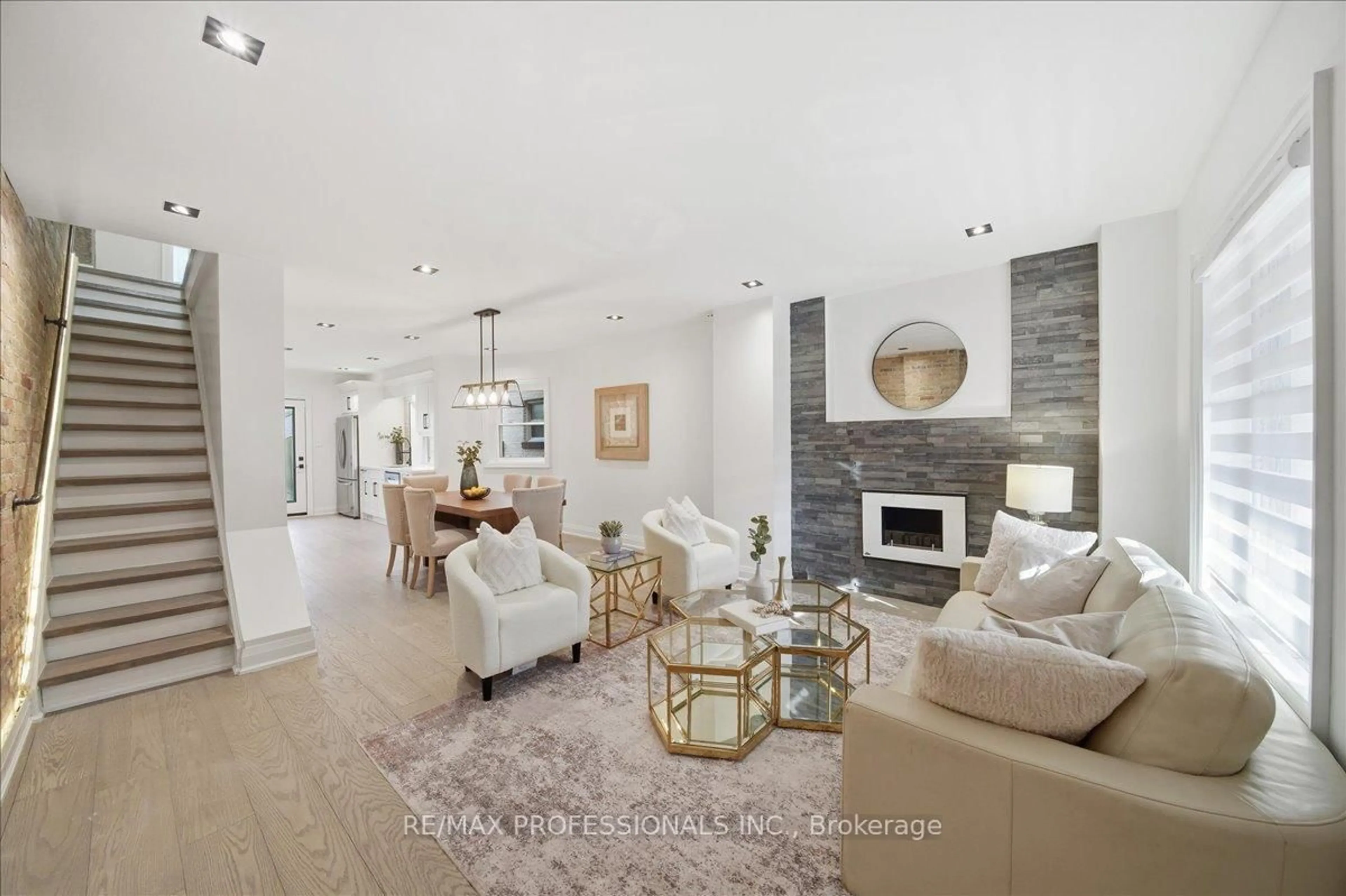 Living room with furniture, unknown for 777 Dufferin St, Toronto Ontario M6H 3K8