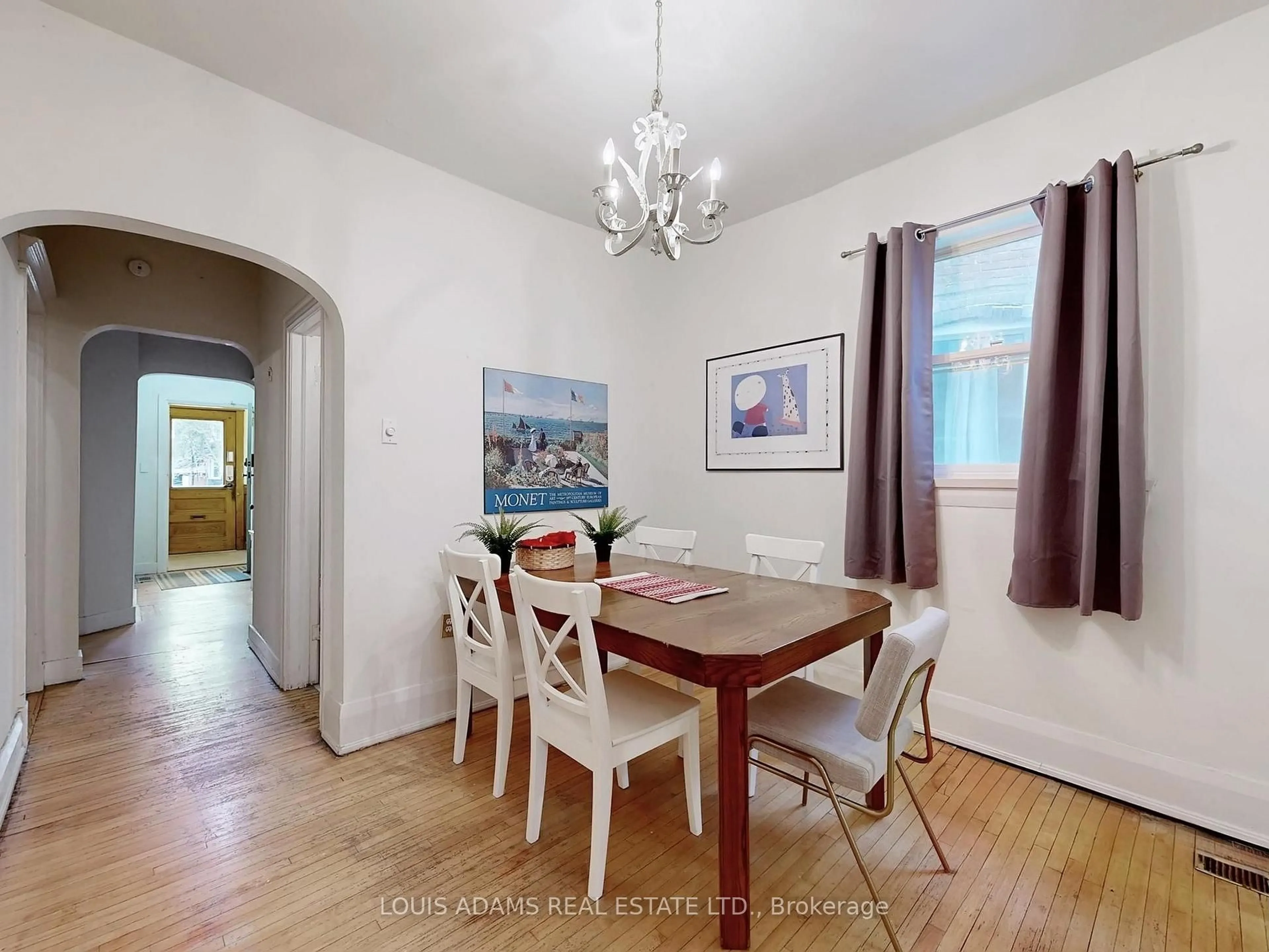 Dining room, wood/laminate floor for 499 Palmerston Blvd, Toronto Ontario M6G 2P2