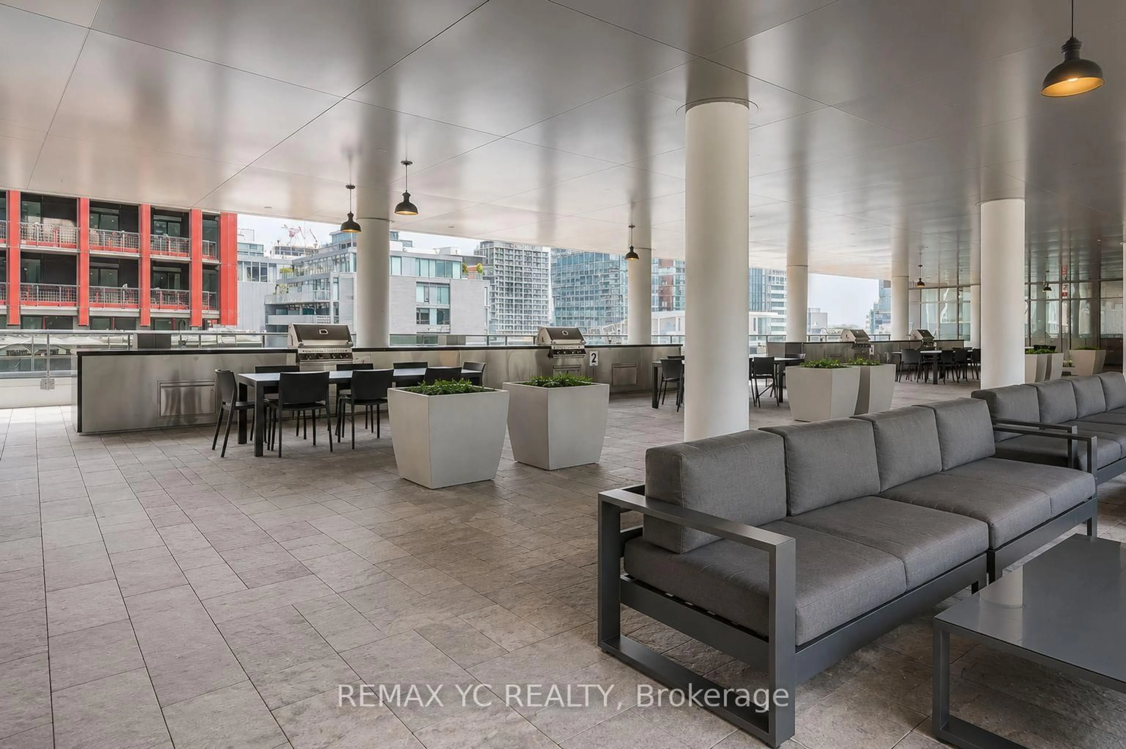 Lobby for 135 Lower Sherbourne St #LPH2921, Toronto Ontario M5A 1Y4