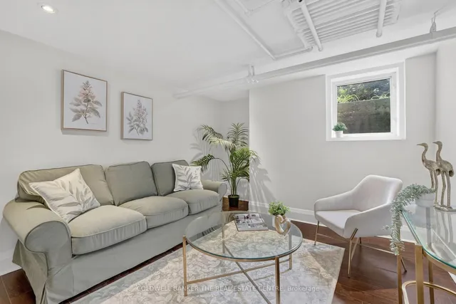 93B Douglas Cres #B, Toronto 5
