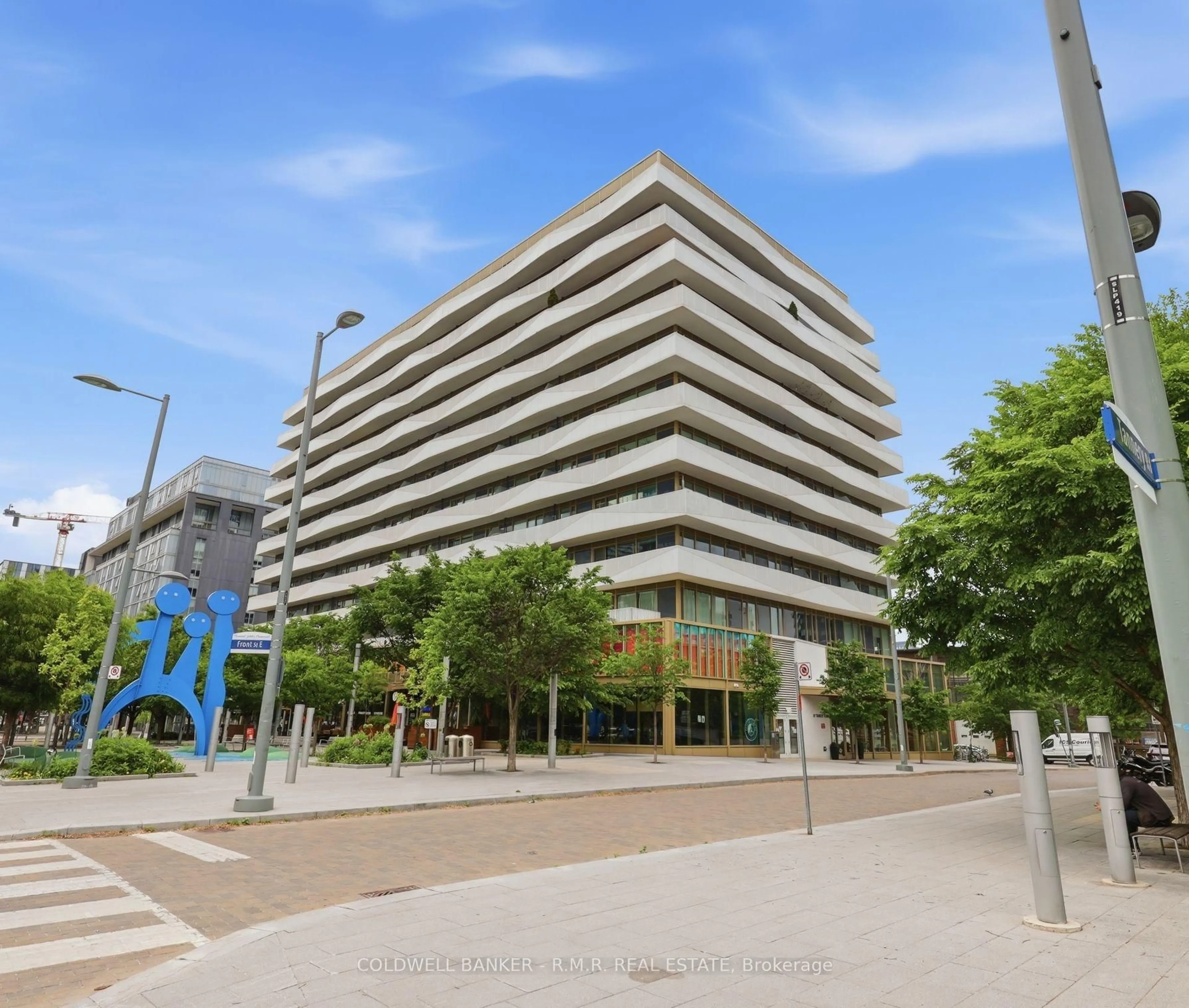 Unknown for 60 Tannery Rd #815, Toronto Ontario M5A 0S8