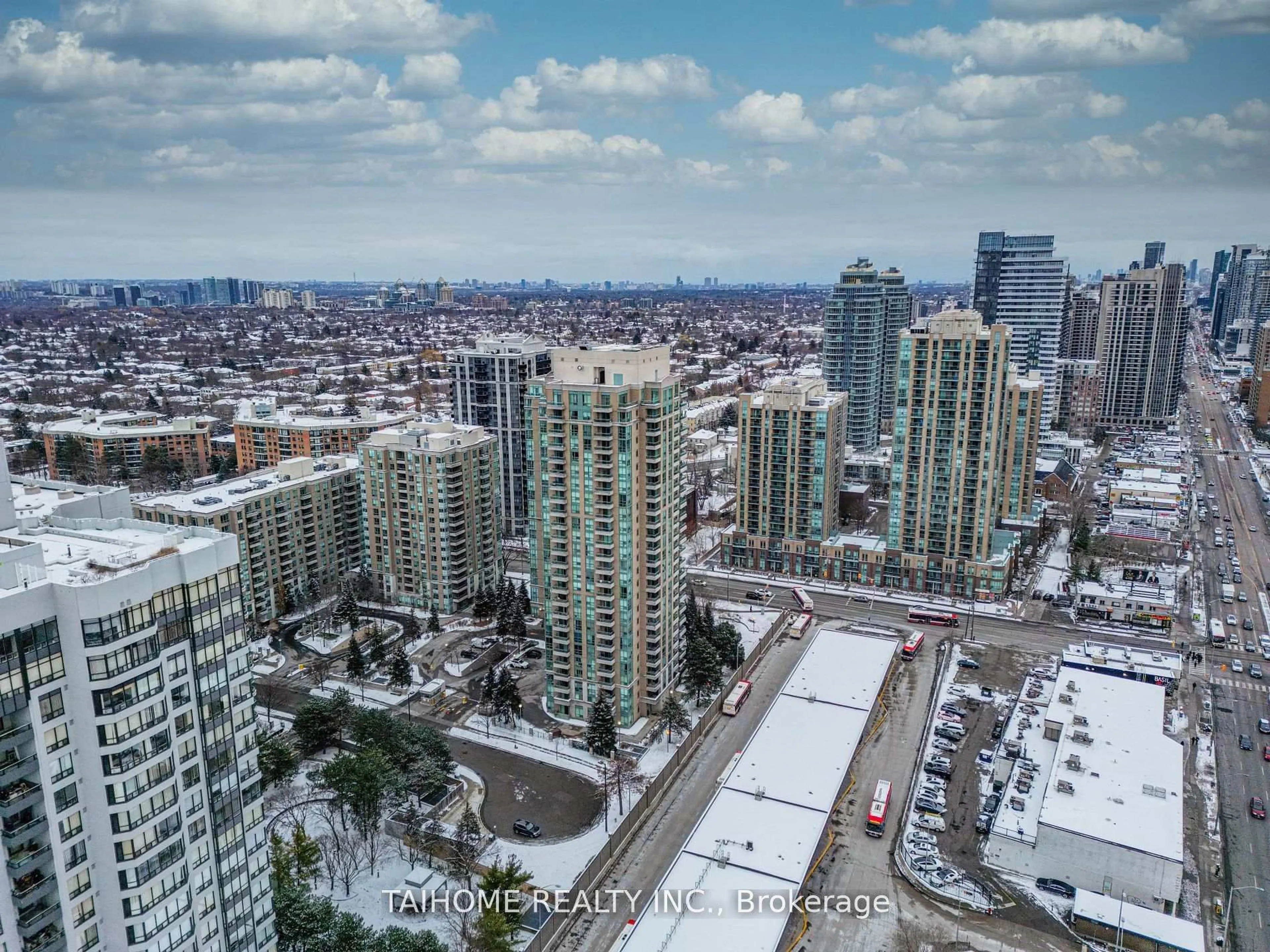 A pic from outside/outdoor area/front of a property/back of a property/a pic from drone, city buildings view from balcony for 1 Pemberton Ave #702, Toronto Ontario M2M 4L9