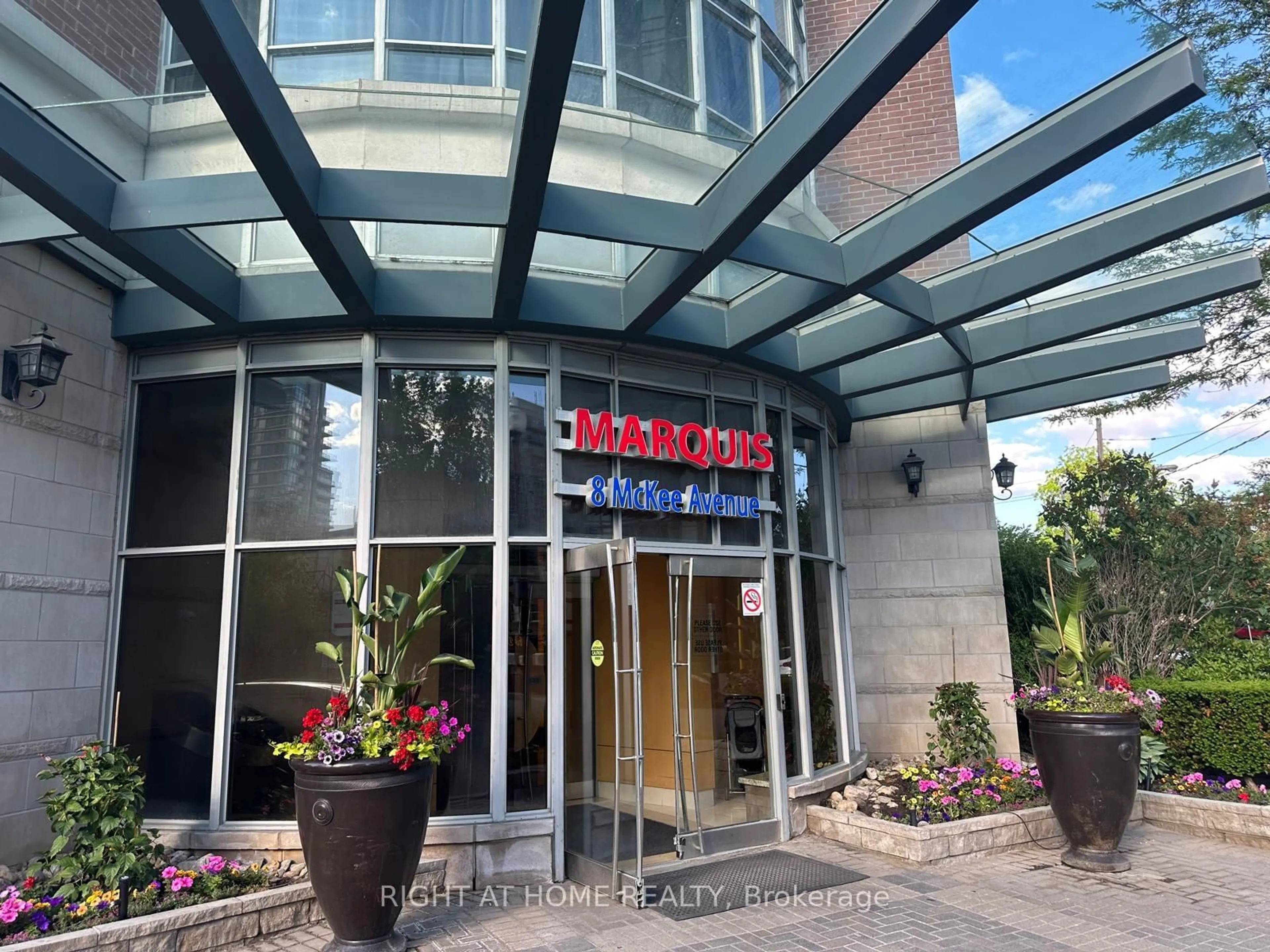 Unknown for 8 Mckee Ave #201, Toronto Ontario M2N 7E5