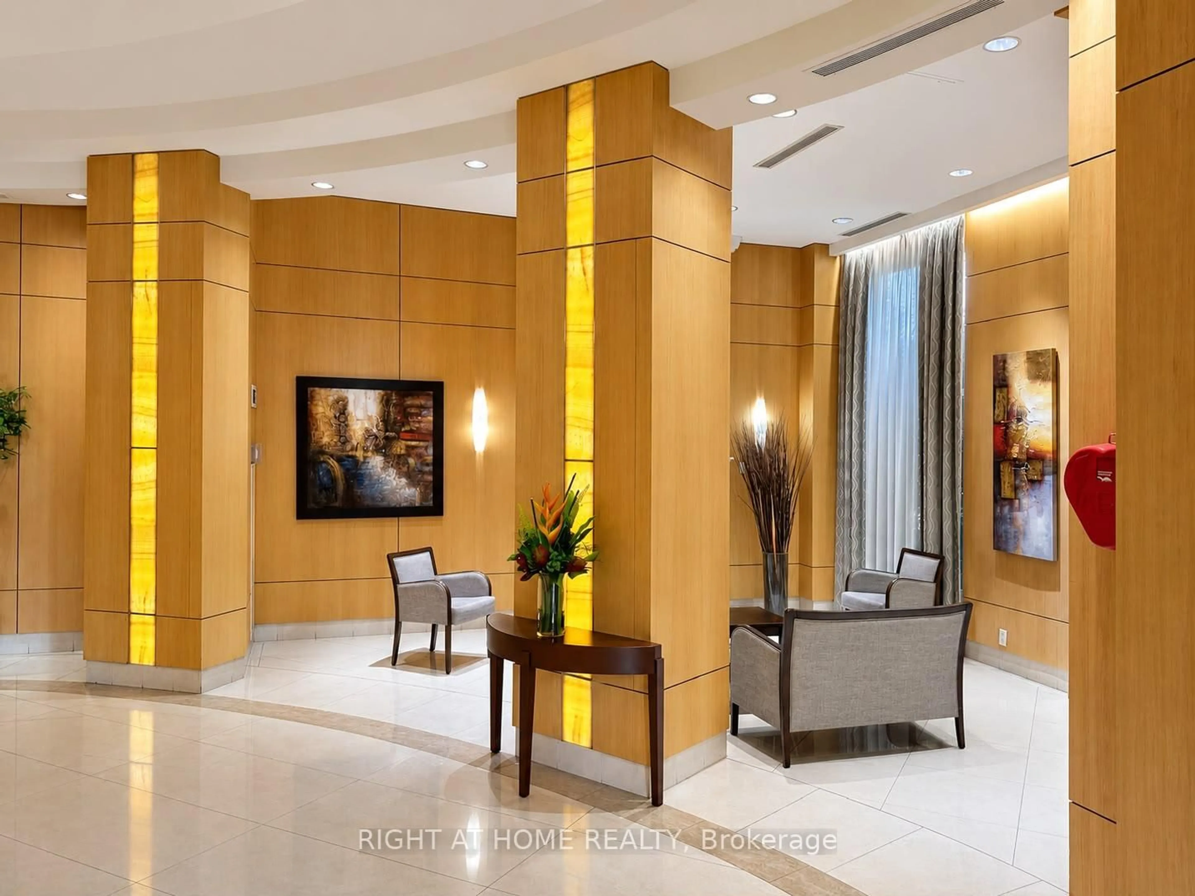 Lobby for 8 Mckee Ave #201, Toronto Ontario M2N 7E5