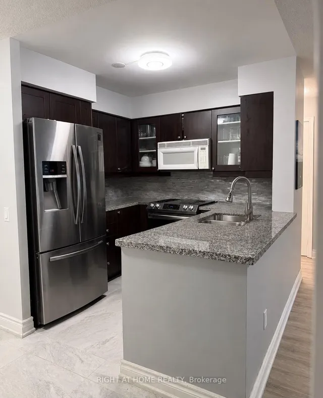 8 Mckee Ave #201, Toronto 5