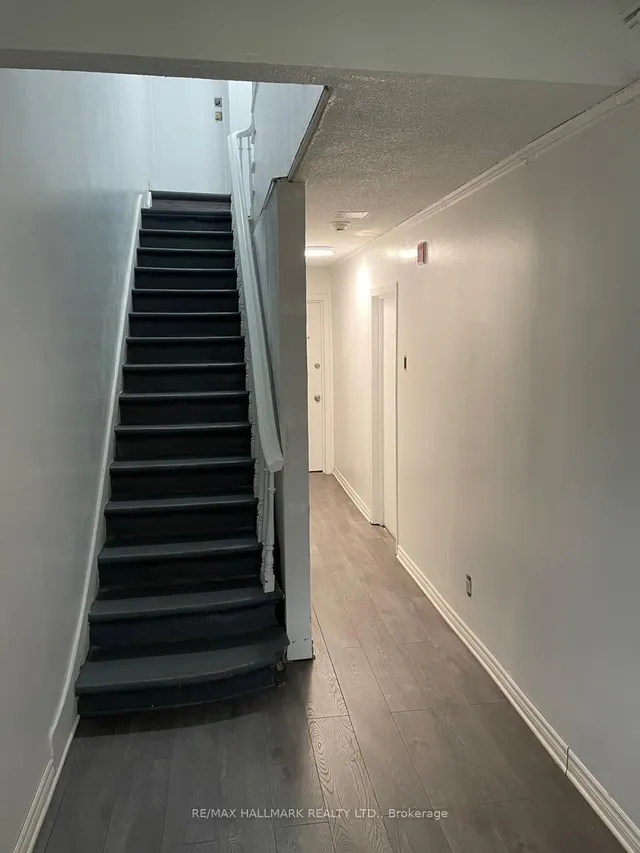 177 Carlton St, Toronto 2