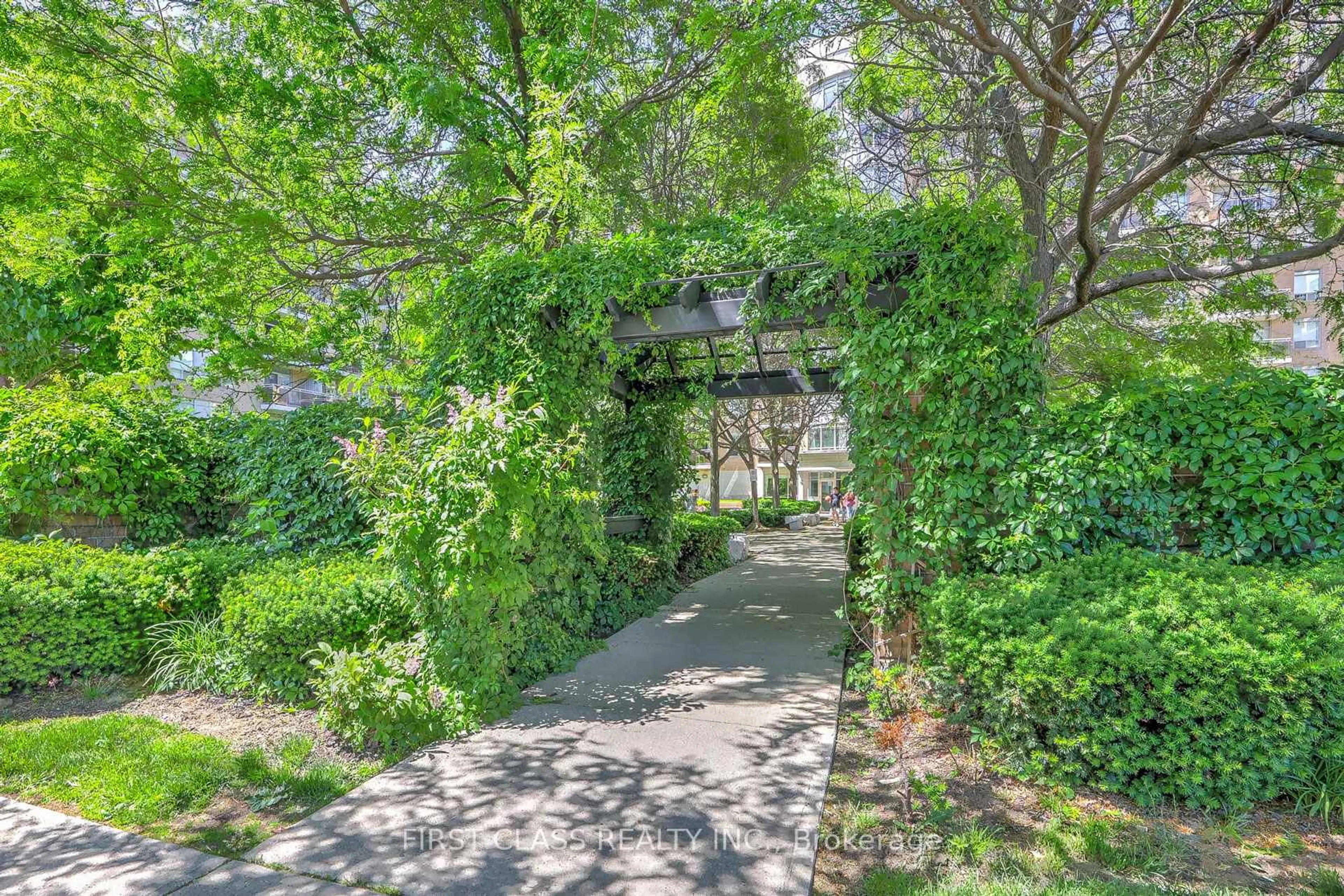 Unknown for 650 Lawrence Ave #725, Toronto Ontario M6A 3E8