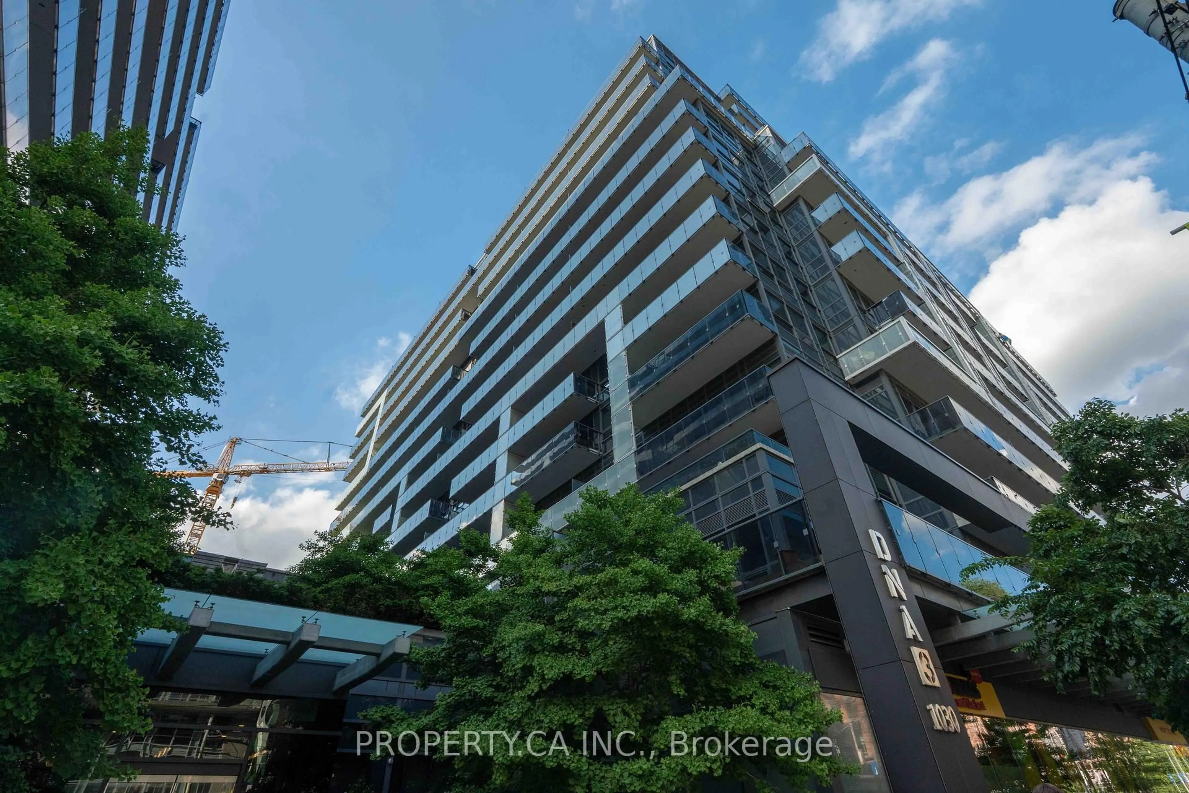 A pic from outside/outdoor area/front of a property/back of a property/a pic from drone, unknown for 1030 King St #Ph05, Toronto Ontario M6K 0B4