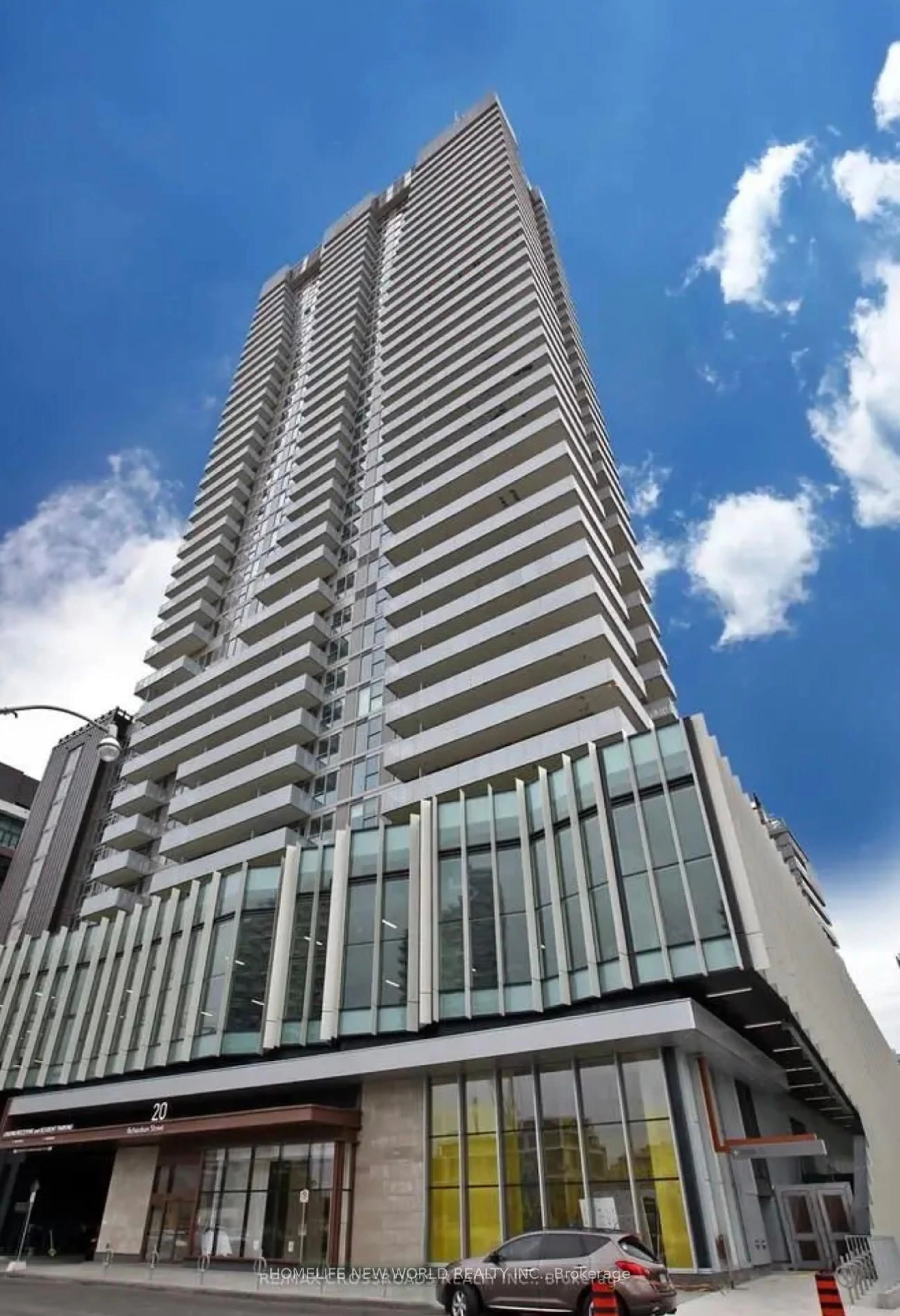 Indoor foyer for 20 Richardson St #803, Toronto Ontario M5A 4J9