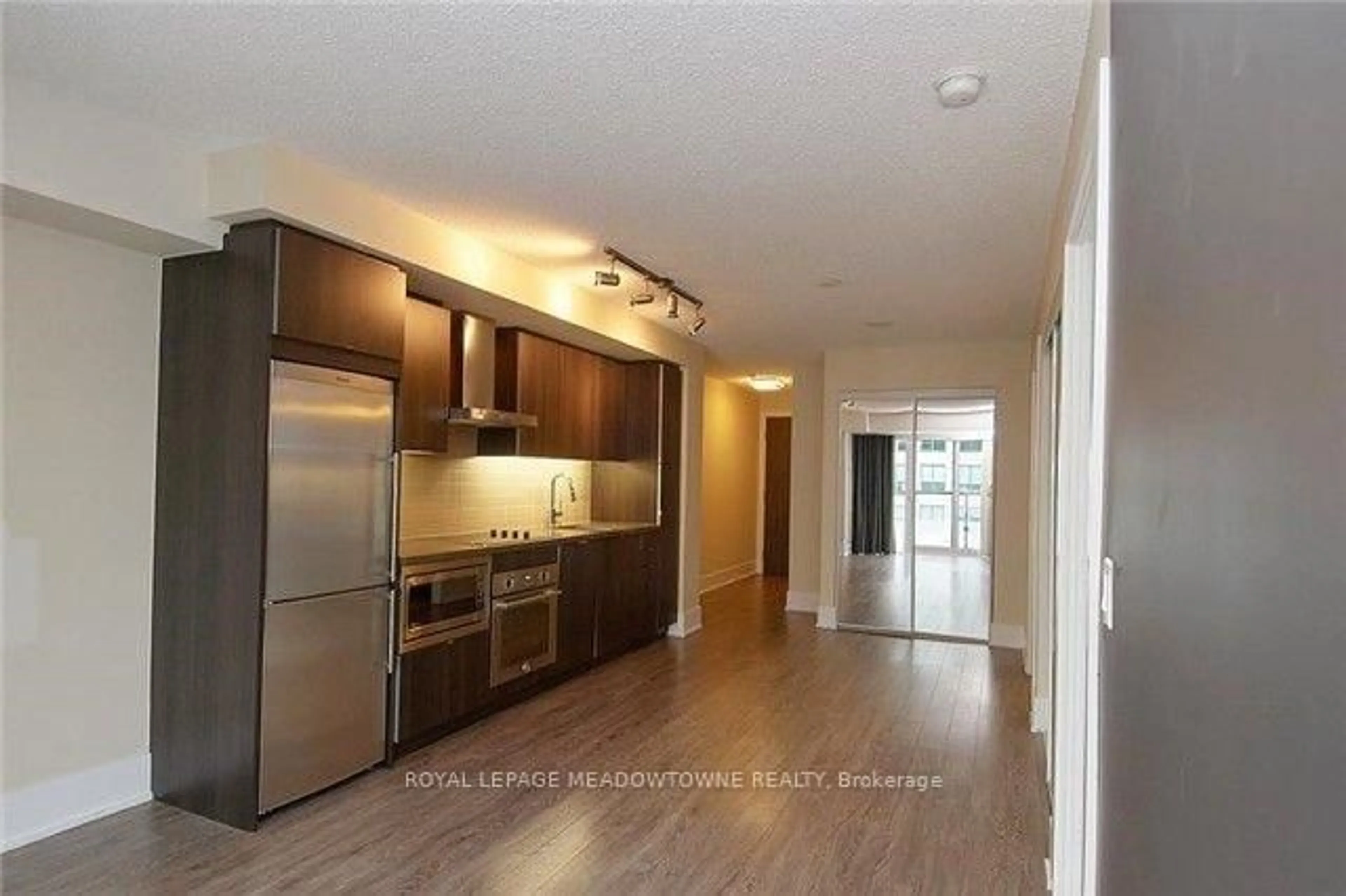 Open concept kitchen, unknown for 300 Front St #601, Toronto Ontario M5V 0E9